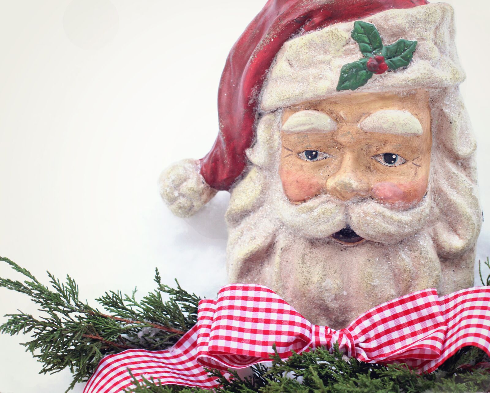 Canon EF 50mm F1.4 USM sample photo. Santa, christmas, santa claus photography
