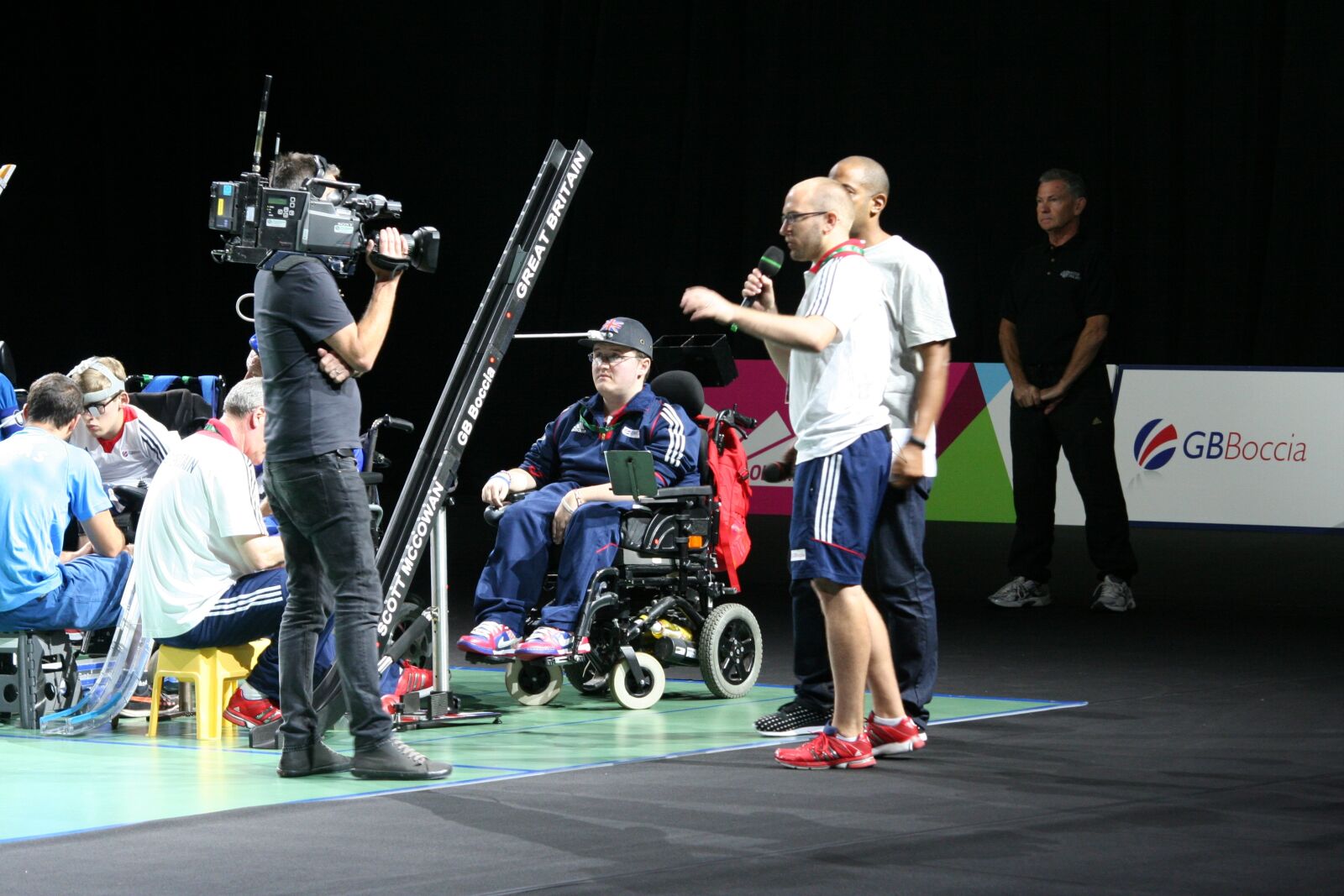 Canon EOS 350D (EOS Digital Rebel XT / EOS Kiss Digital N) sample photo. Paralympics, disability, disabled photography