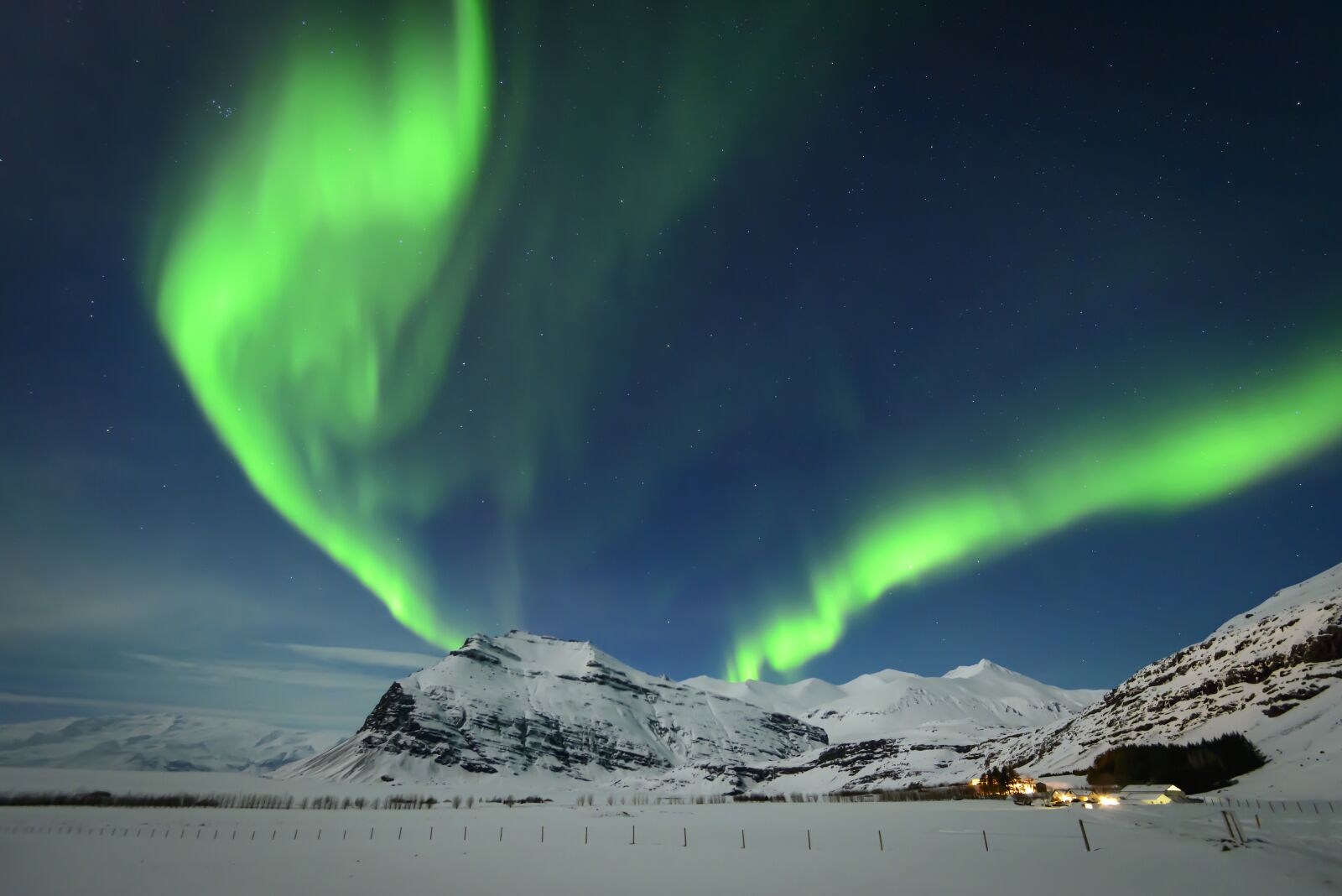 Nikon D800 sample photo. North, northern lights, cold photography