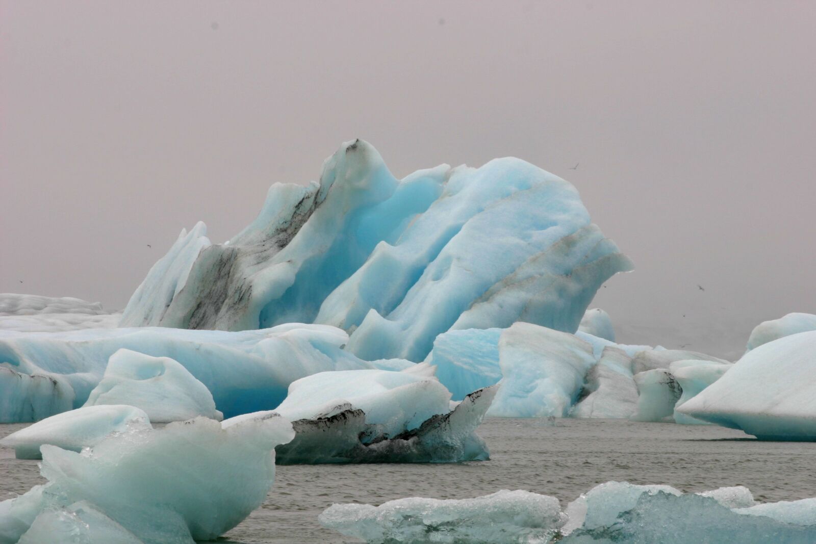 Canon EOS 300D (EOS Digital Rebel / EOS Kiss Digital) sample photo. Iceberg, iceland, glacier photography