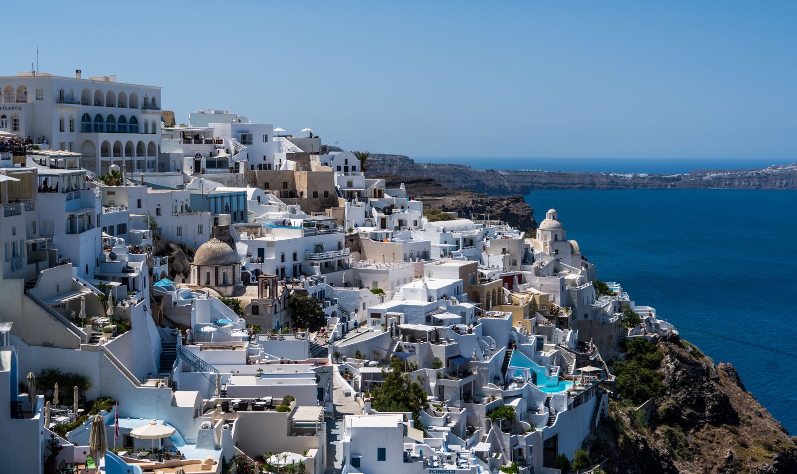 Sony a7R II + Sony FE 24-240mm F3.5-6.3 OSS sample photo. Santorini, oia, greece photography