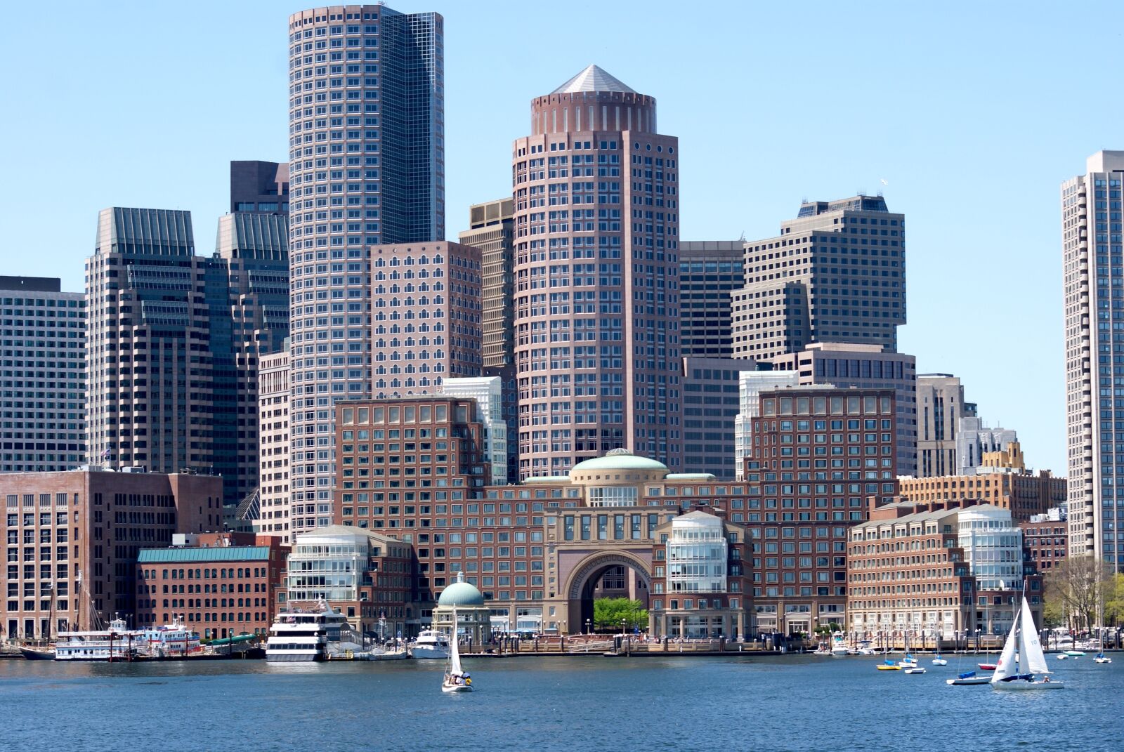 Sony Alpha DSLR-A230 sample photo. Boston, water, front photography