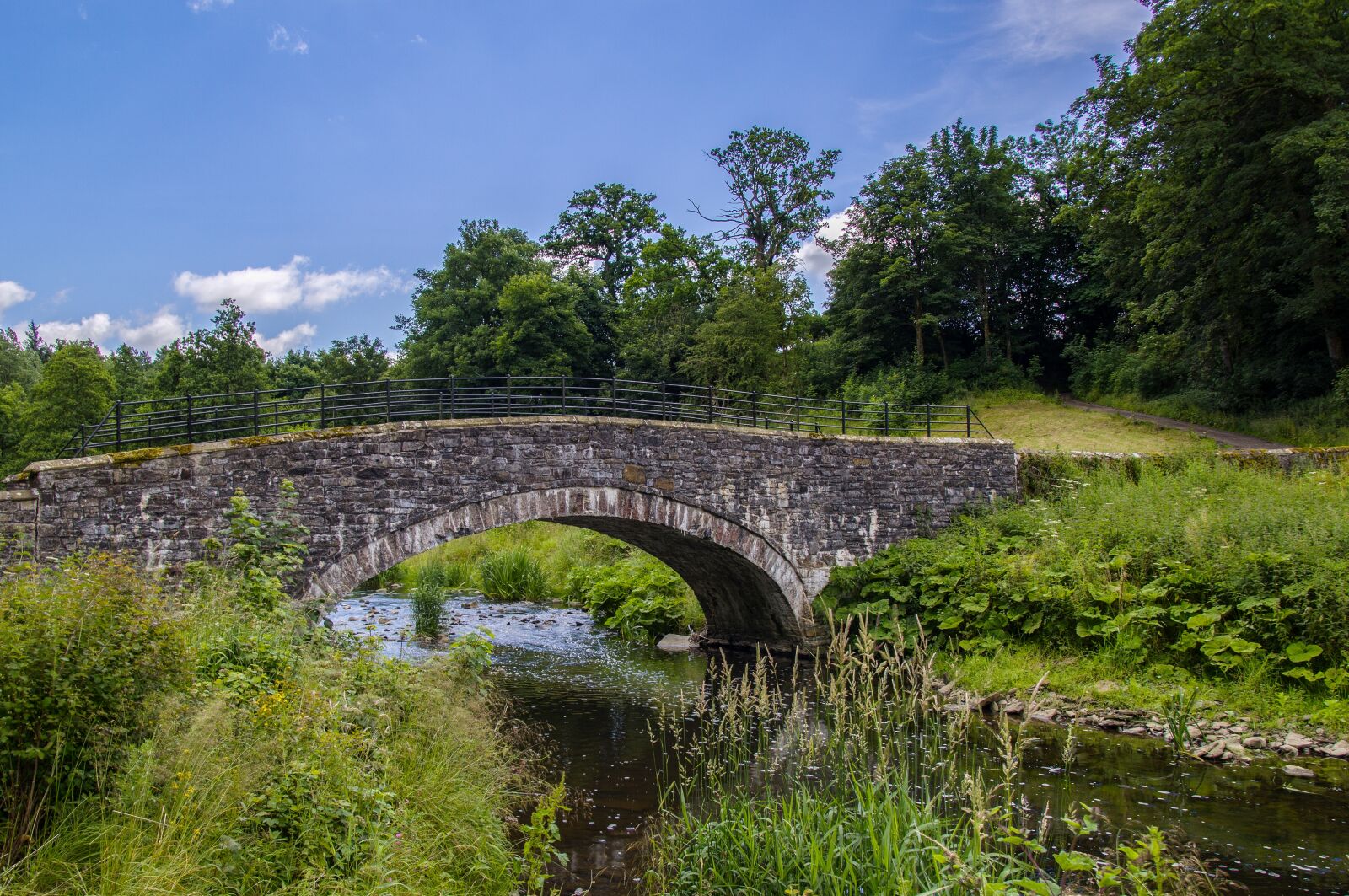 Canon EOS 1200D (EOS Rebel T5 / EOS Kiss X70 / EOS Hi) sample photo. Stone bridge, old, bridge photography
