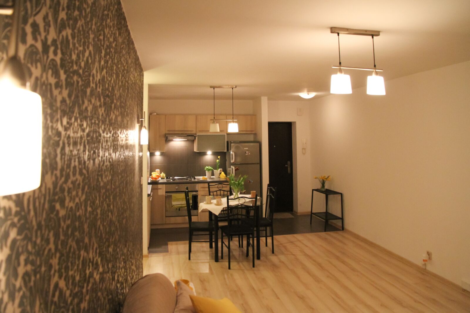 Canon EOS 7D sample photo. Apartment, room, house photography