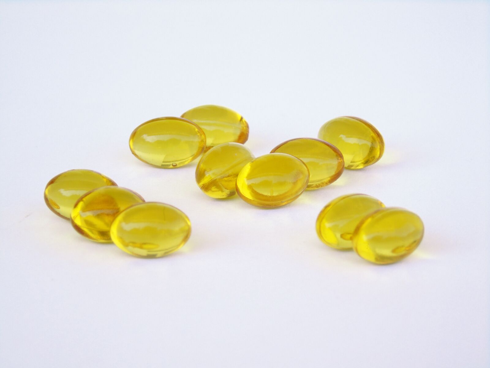 Sony Cyber-shot DSC-H400 sample photo. Capsules, vitamin, omega-3 photography