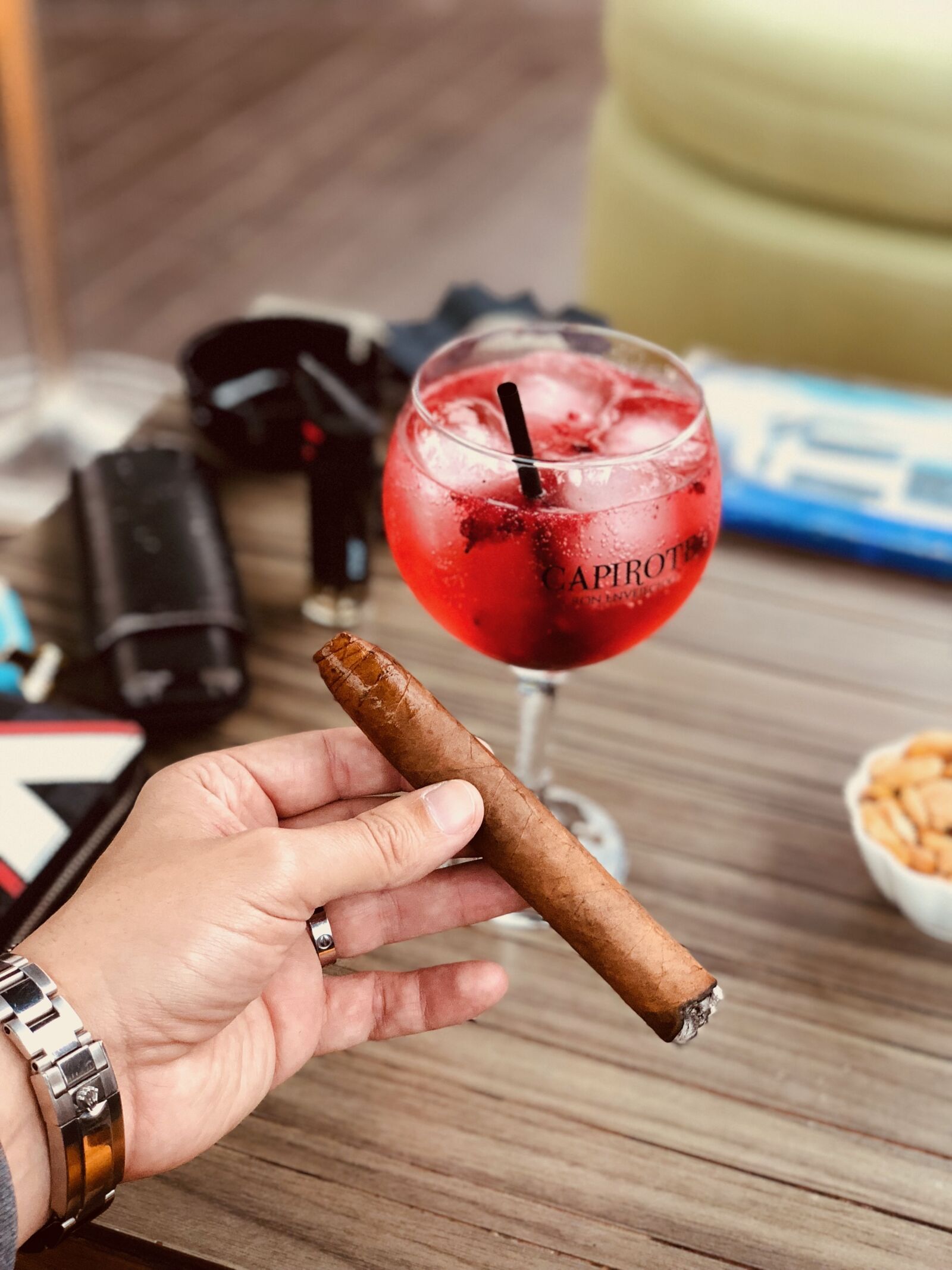 iPhone X back dual camera 6mm f/2.4 sample photo. Cigar, luxury, cuba photography