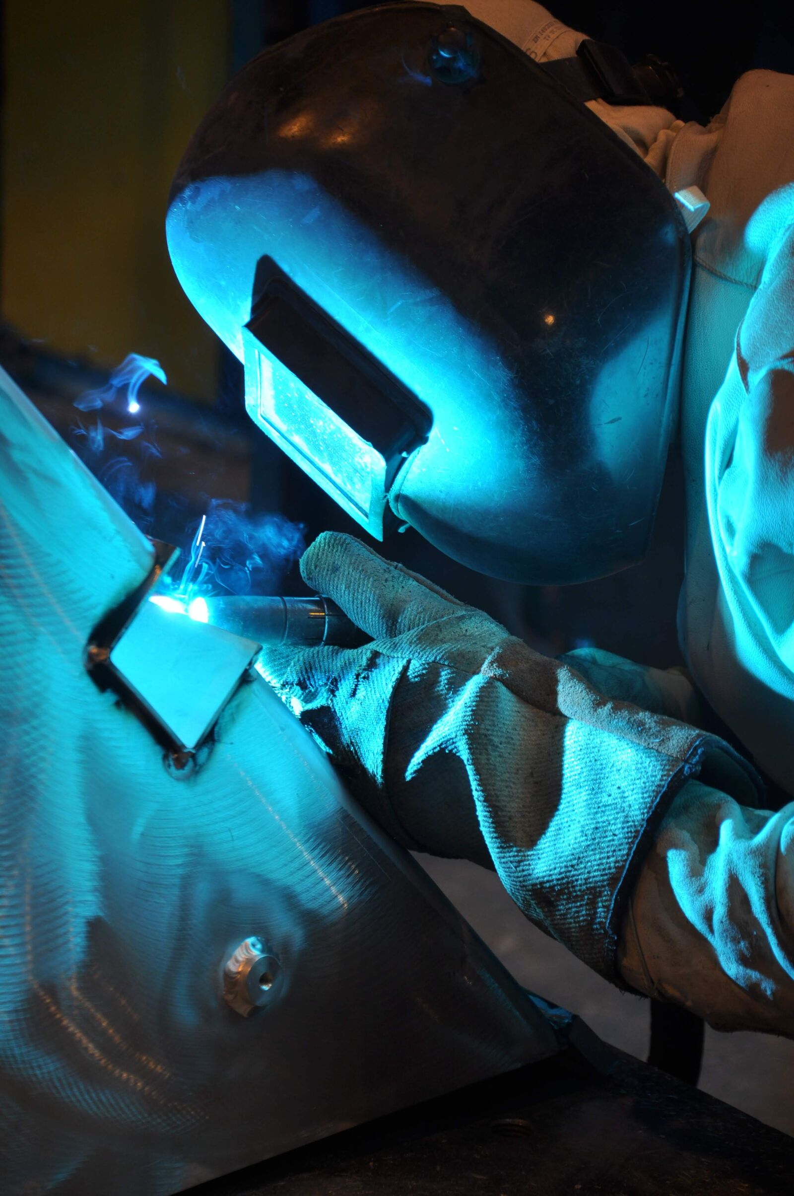 Nikon D90 sample photo. Welder, welding, industrial photography