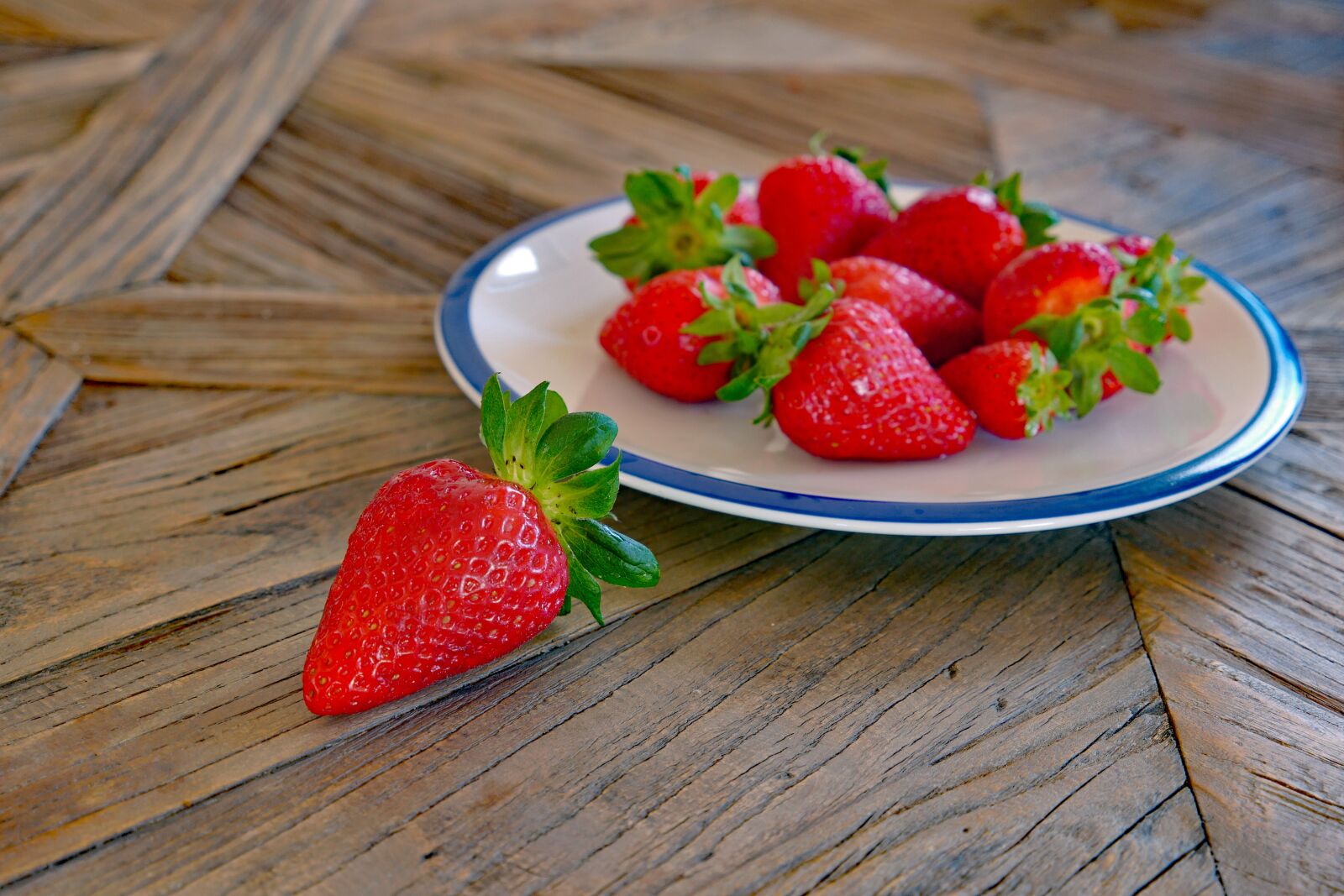 Leica CL sample photo. Strawberry strawberries, berry, fruit photography