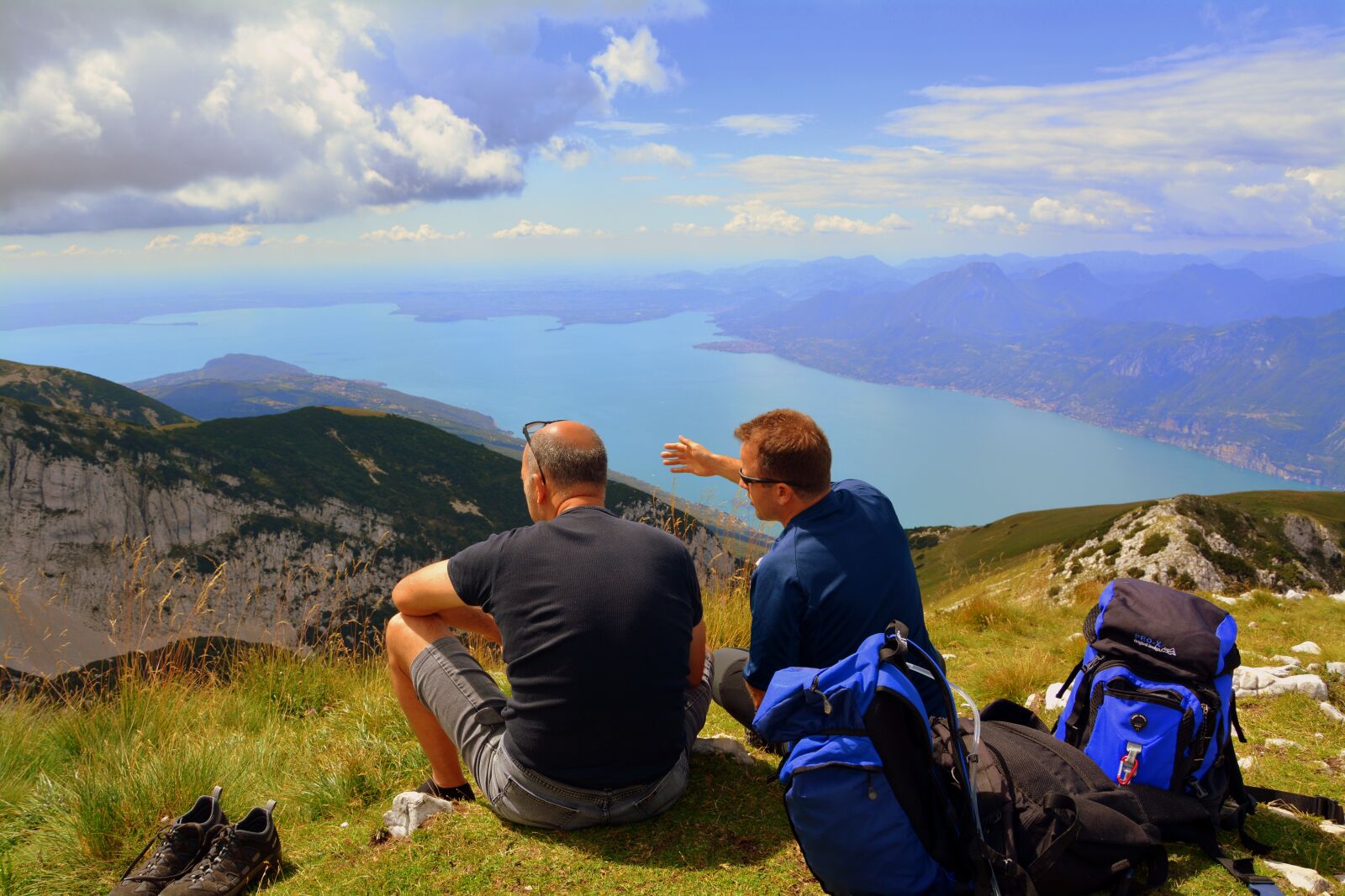 Nikon D7100 sample photo. Amici, pause, admire photography