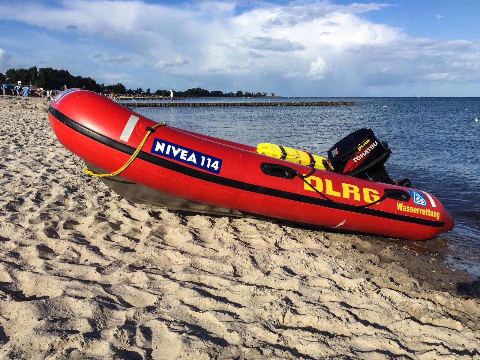 Apple iPhone 6 sample photo. Dlrg, lifeboat, coast photography