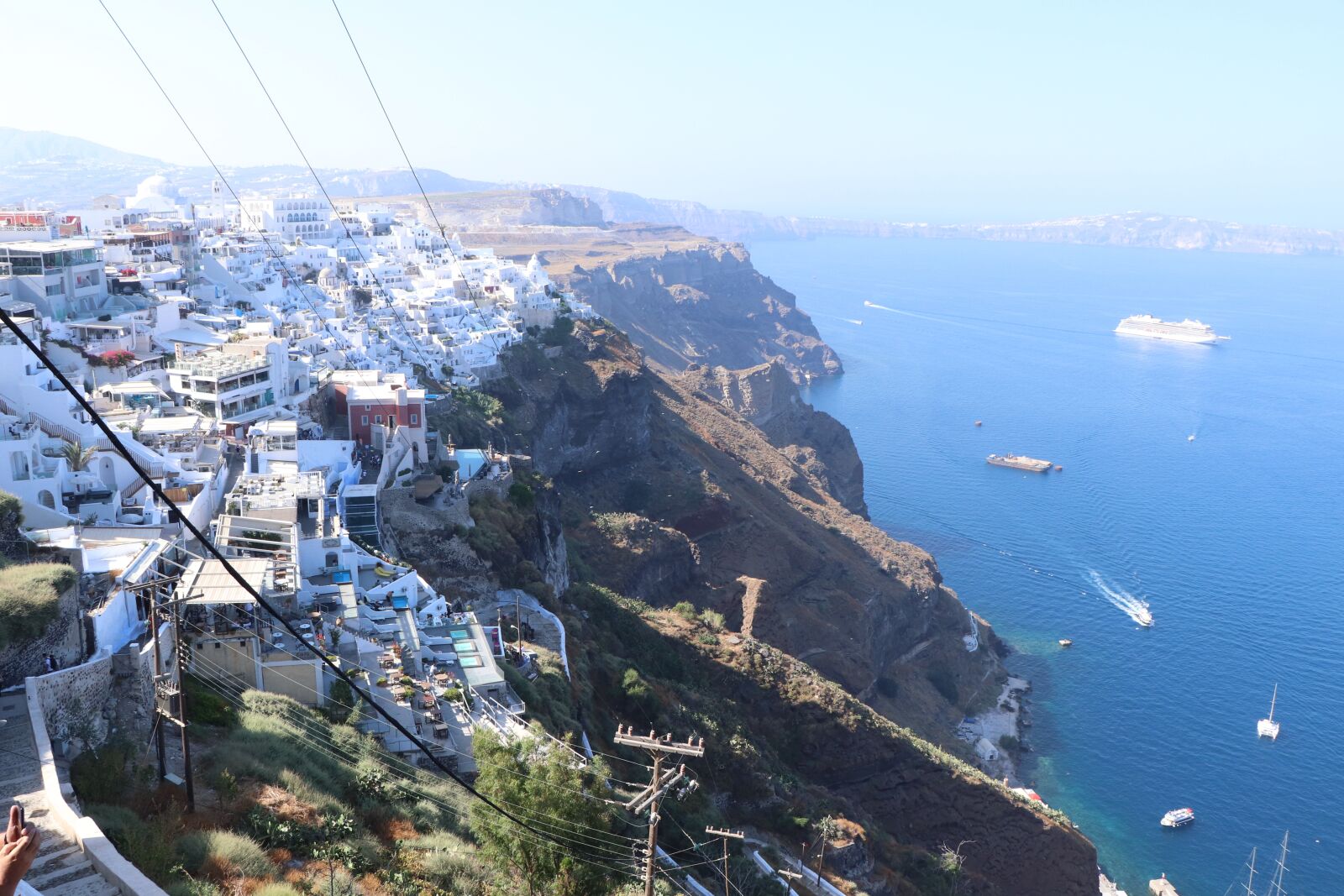 Canon EF-S 18-135mm F3.5-5.6 IS USM sample photo. Santorini, greece, travel photography