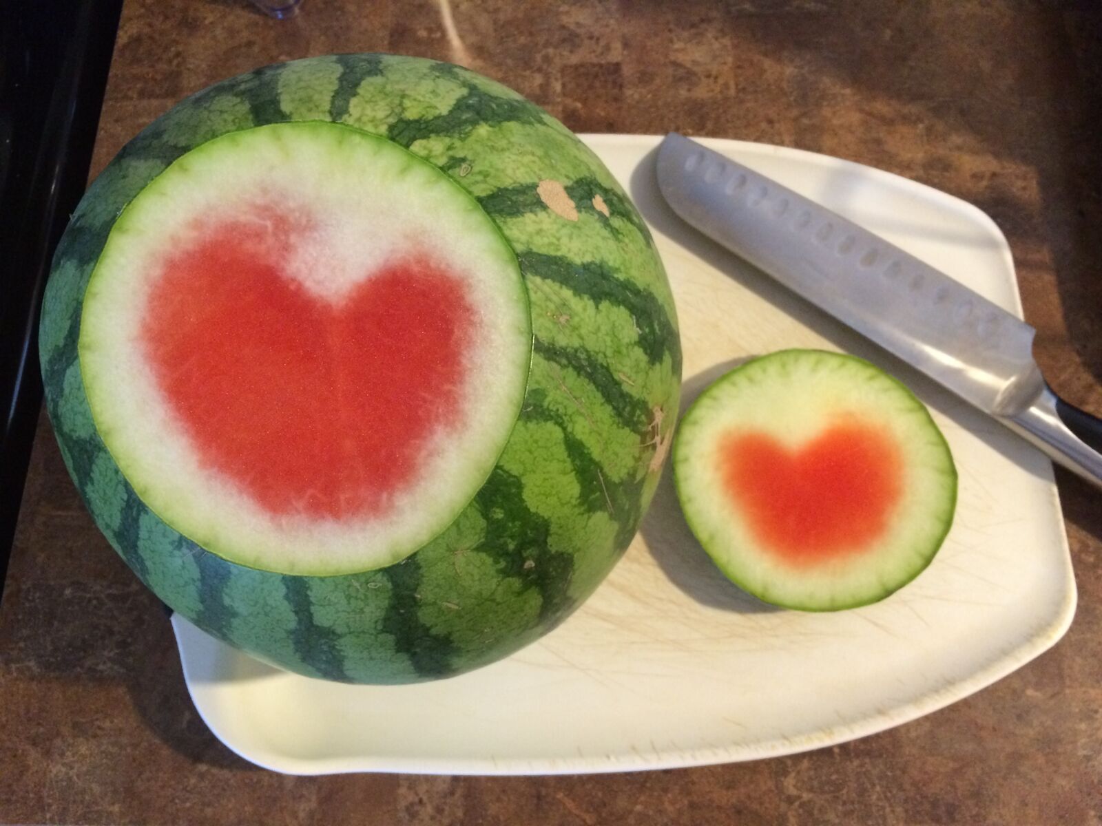 iPhone 5s back camera 4.15mm f/2.2 sample photo. Watermelon, heart, fruit photography