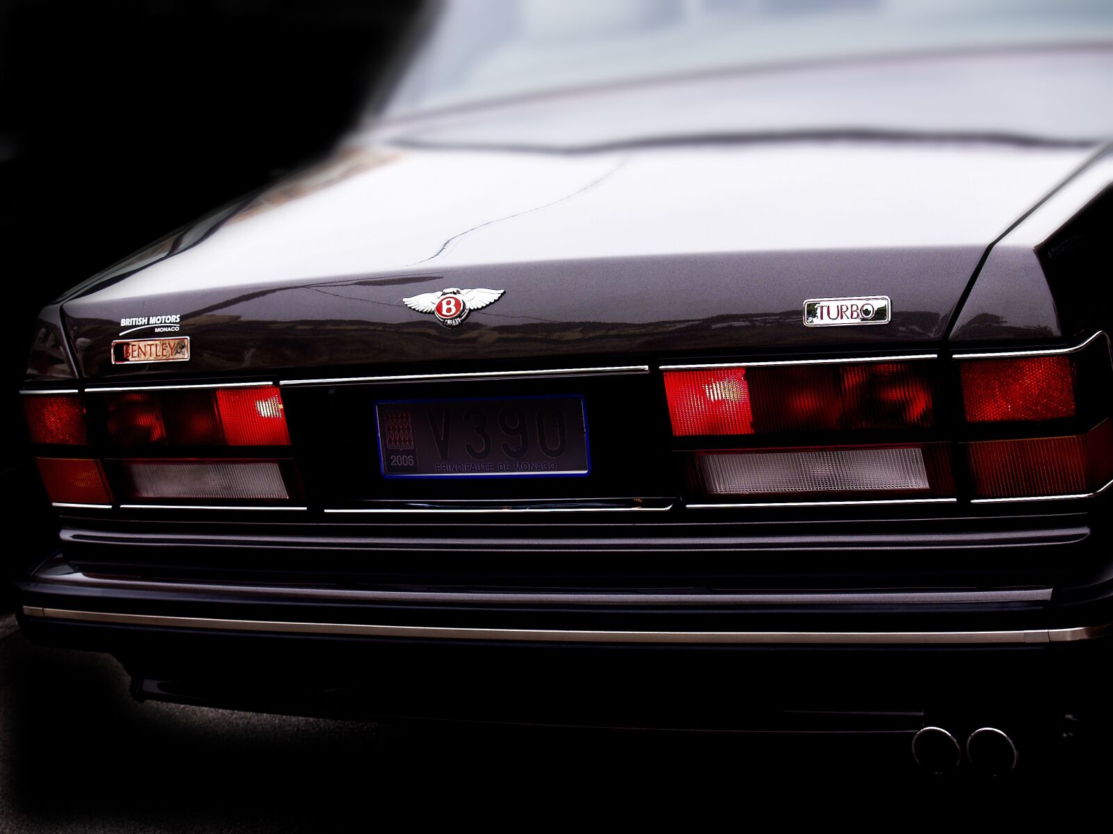 Olympus E-300 (EVOLT E-300) sample photo. Car, luxury, sport photography