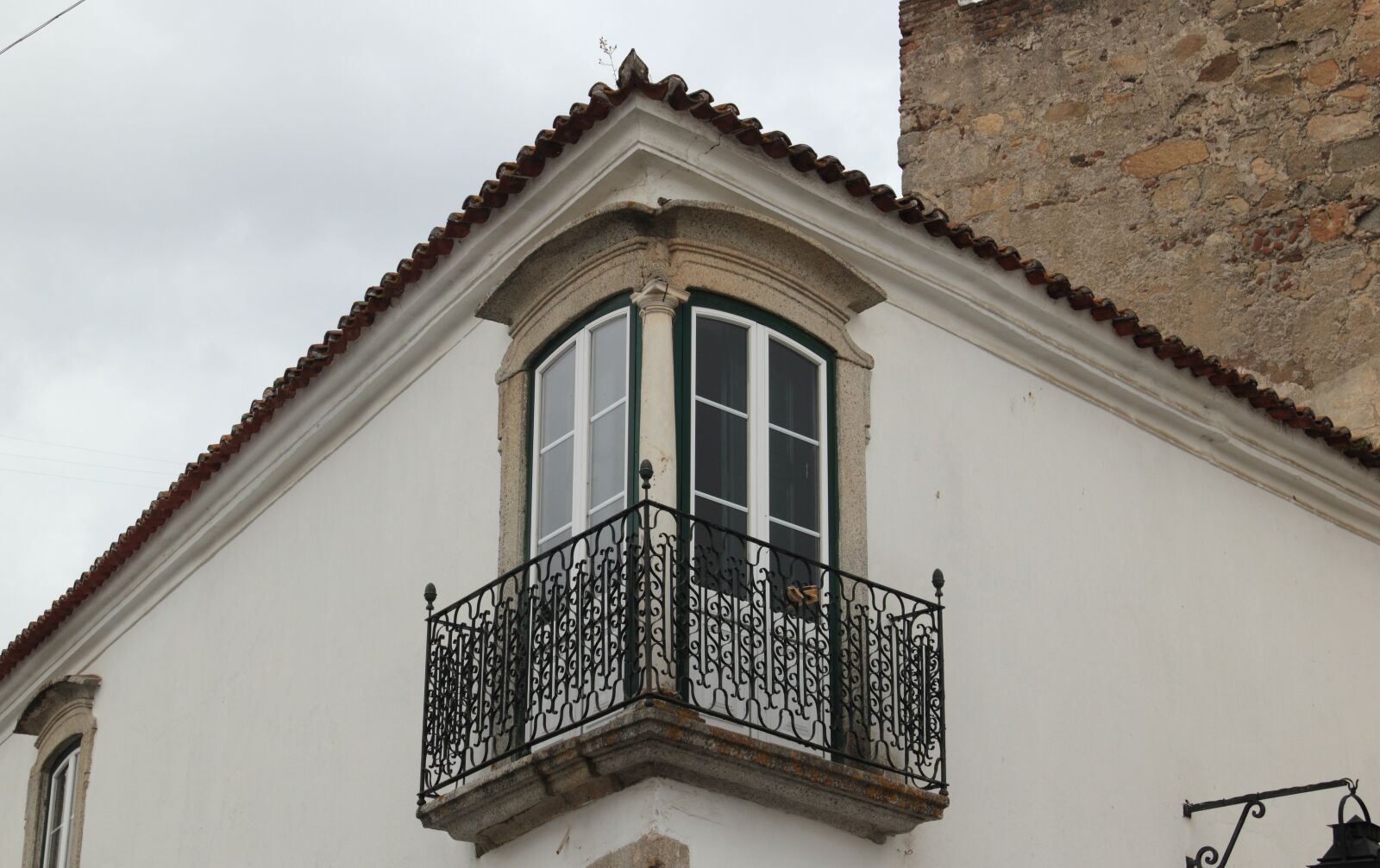 Canon EOS 550D (EOS Rebel T2i / EOS Kiss X4) sample photo. Portugal, evora, street photography