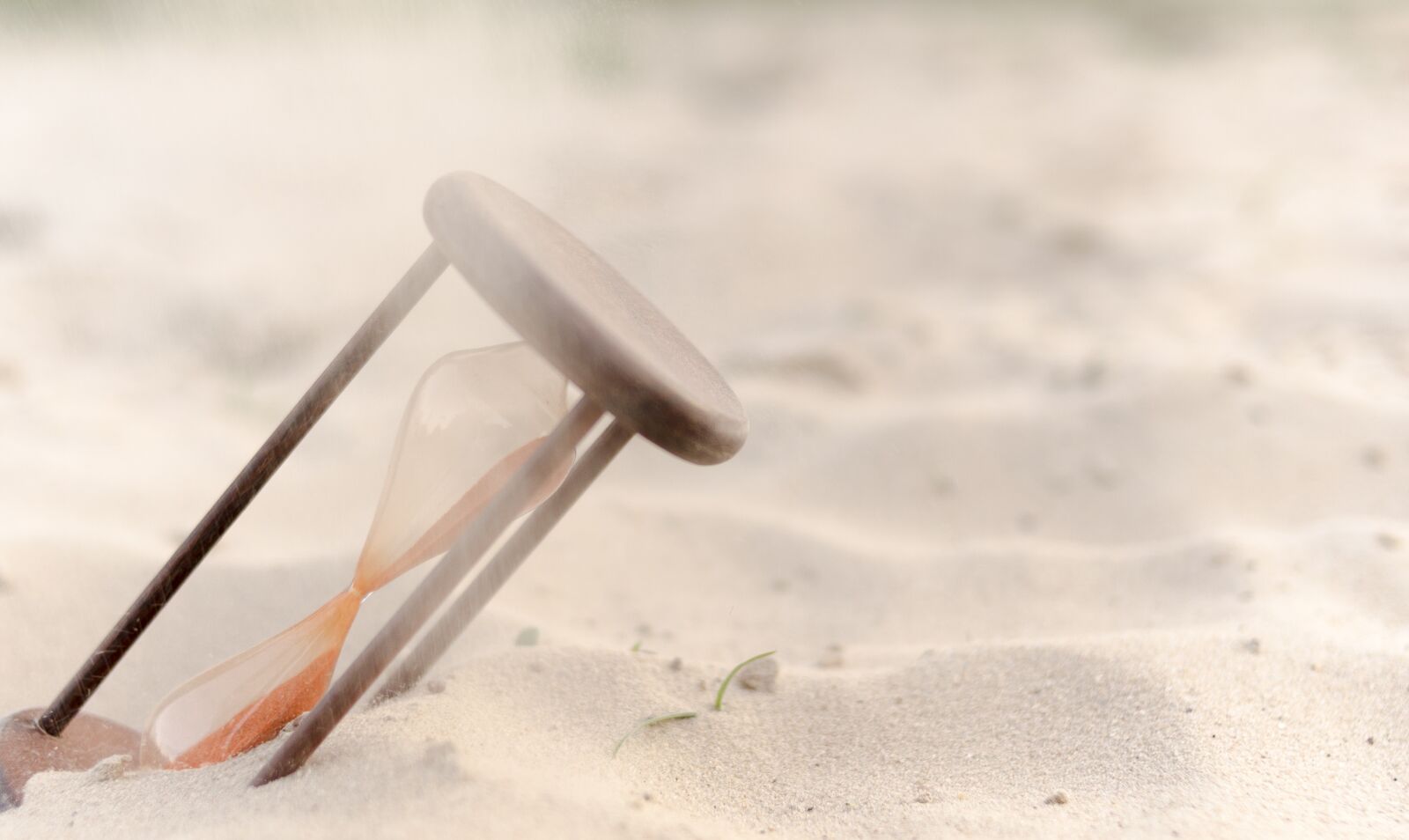 Nikon D7000 sample photo. Time, sands, clock photography