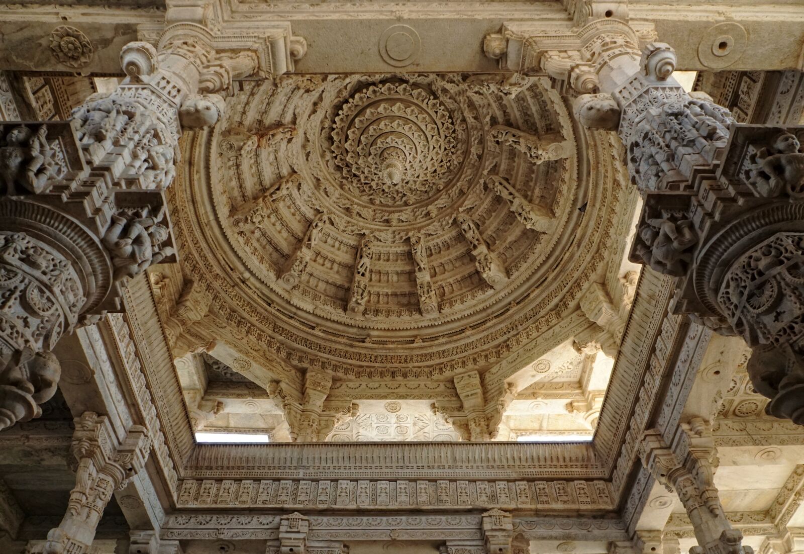 Sony a6000 + Sony E 18-55mm F3.5-5.6 OSS sample photo. Jain temple, chaumukkha mandir photography
