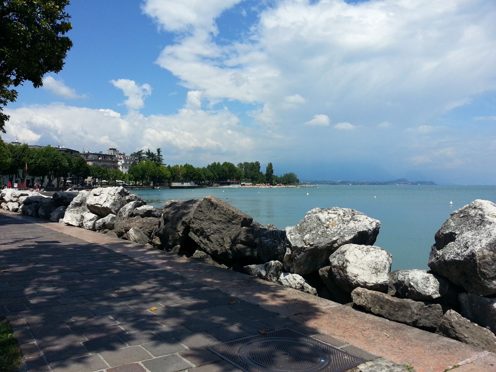 Samsung Galaxy S3 sample photo. Garda, lake, sky photography