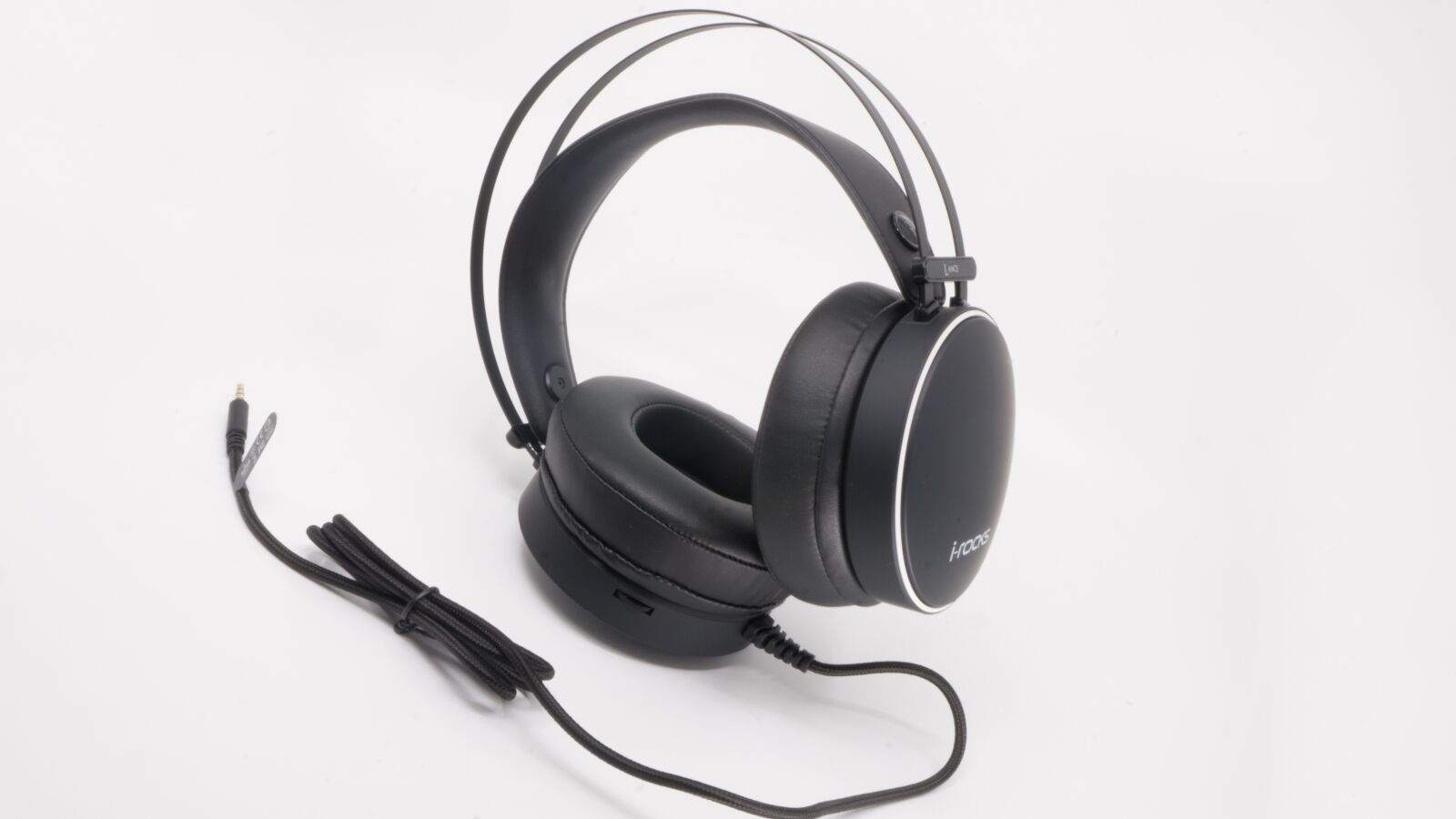 Panasonic Lumix DMC-GX7 sample photo. Headphone, headphones, headset photography
