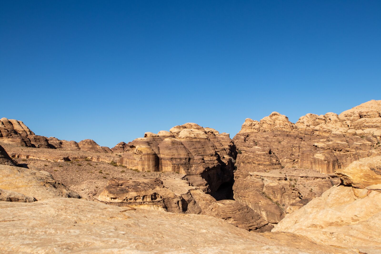 Canon EOS 200D (EOS Rebel SL2 / EOS Kiss X9) sample photo. Stone, desert, jordan photography