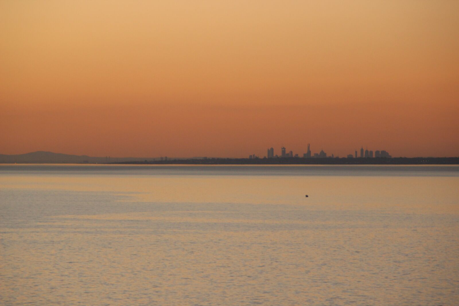 Canon EOS 600D (Rebel EOS T3i / EOS Kiss X5) sample photo. Sun, sunset, landscape photography