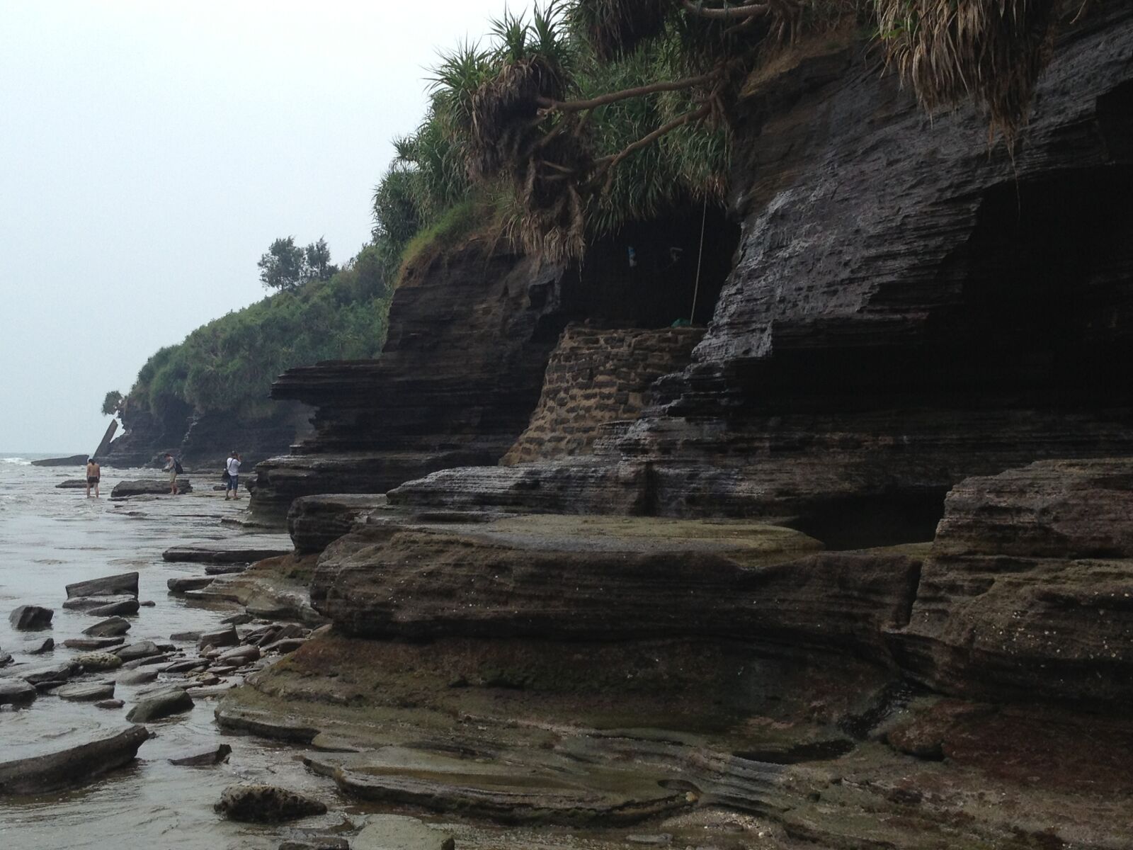 Apple iPhone 4S sample photo. Rock, sea, coast photography