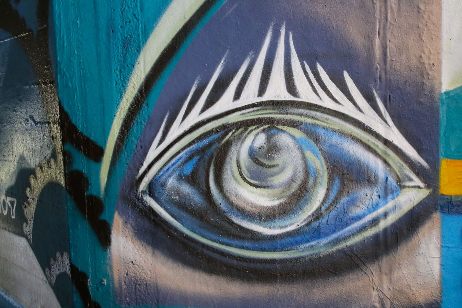 Canon EF 24-105mm F4L IS II USM sample photo. Graffiti, subculture, spray photography
