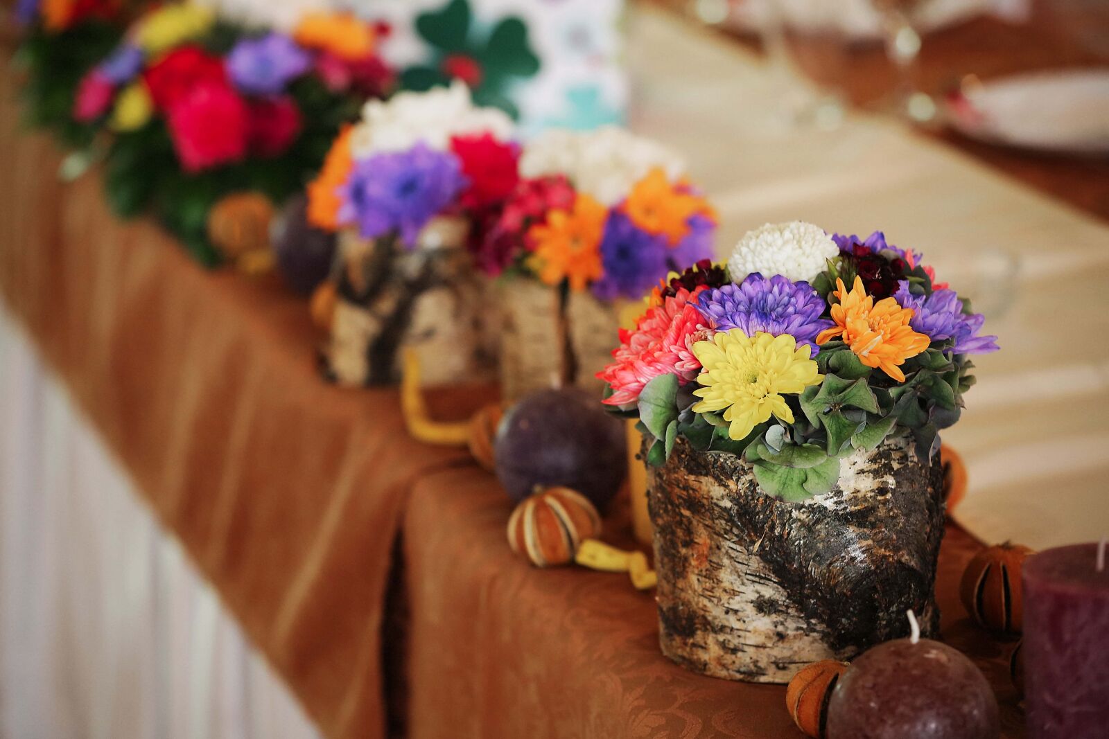 Canon EOS 5D Mark III sample photo. Bouquet, dining area, candles photography