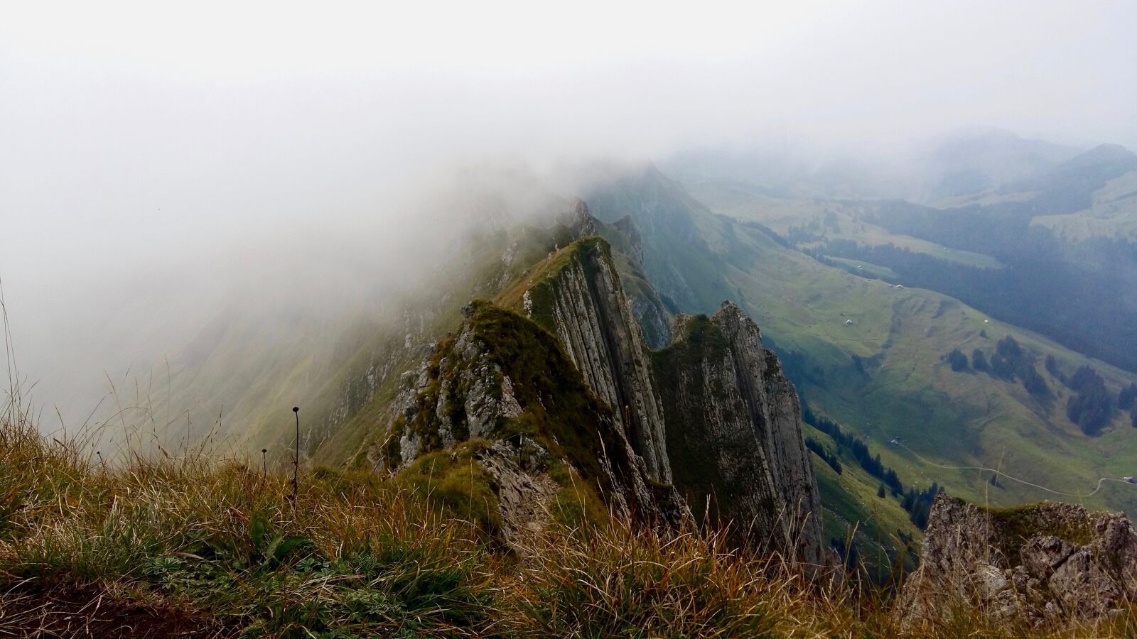 Samsung Galaxy A5 sample photo. Switzerland, hiking, mountain photography