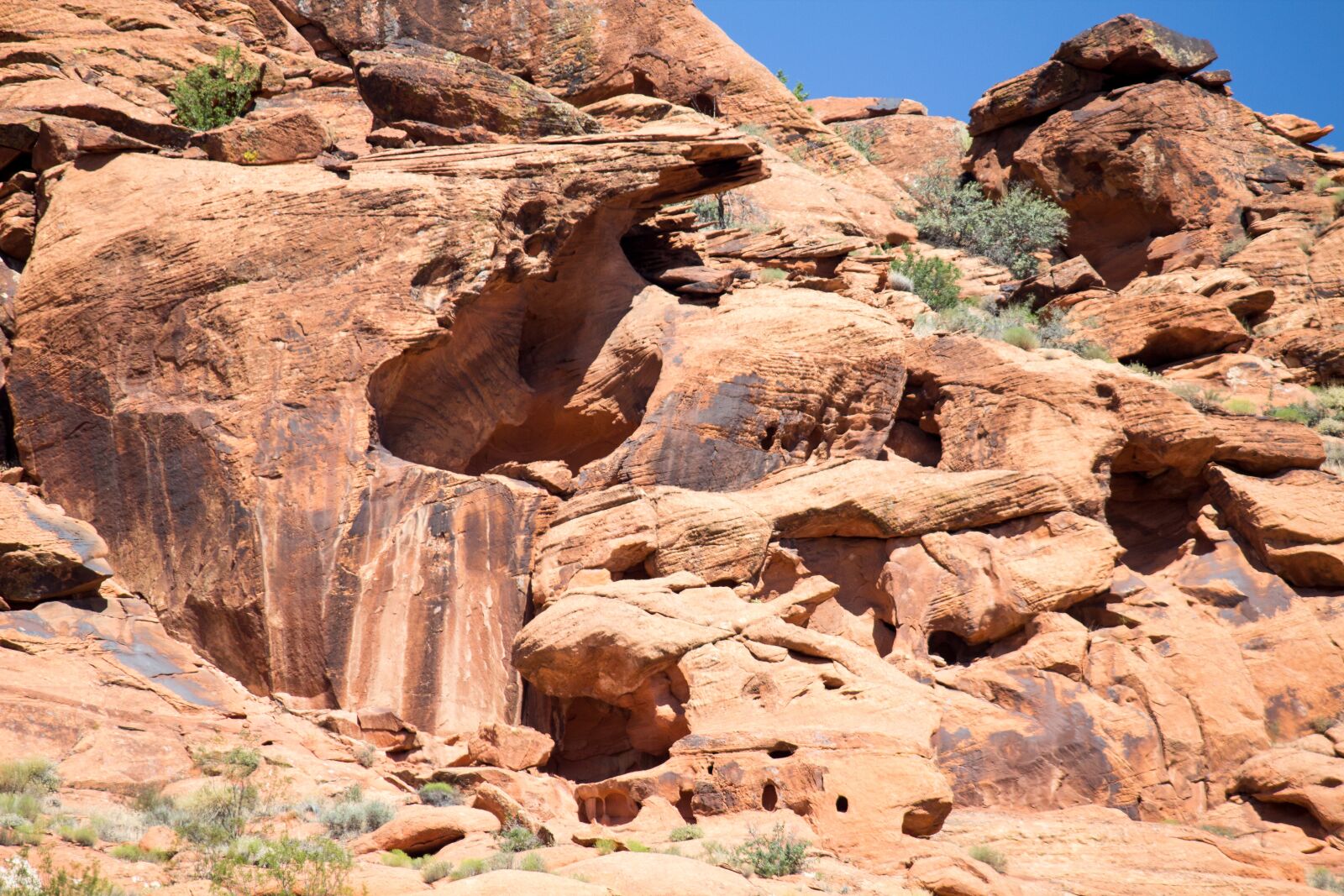 Canon EF-S 55-250mm F4-5.6 IS sample photo. Rock, formation, sandstone photography
