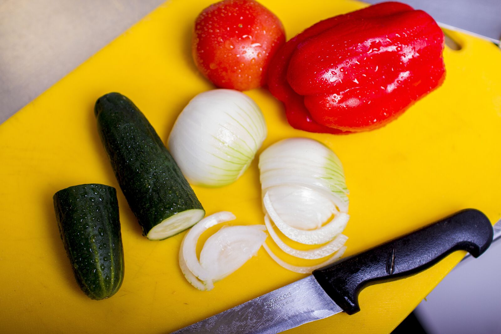 Canon EOS 7D sample photo. Paprika, kitchen, knife photography