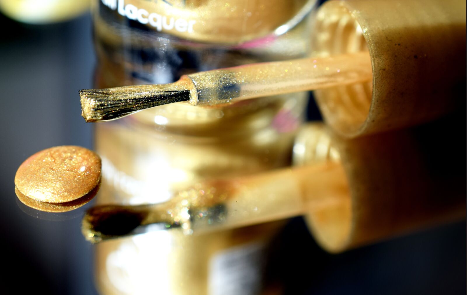 Nikon D5300 sample photo. Lacquer, manicure, golden photography