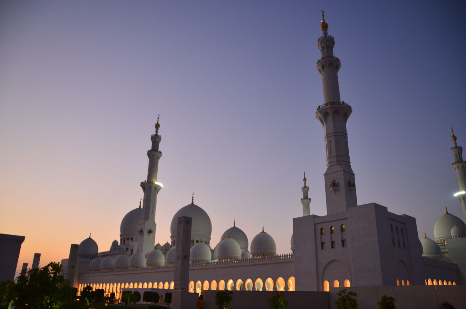 Nikon D7000 sample photo. Twilight, uae, done photography