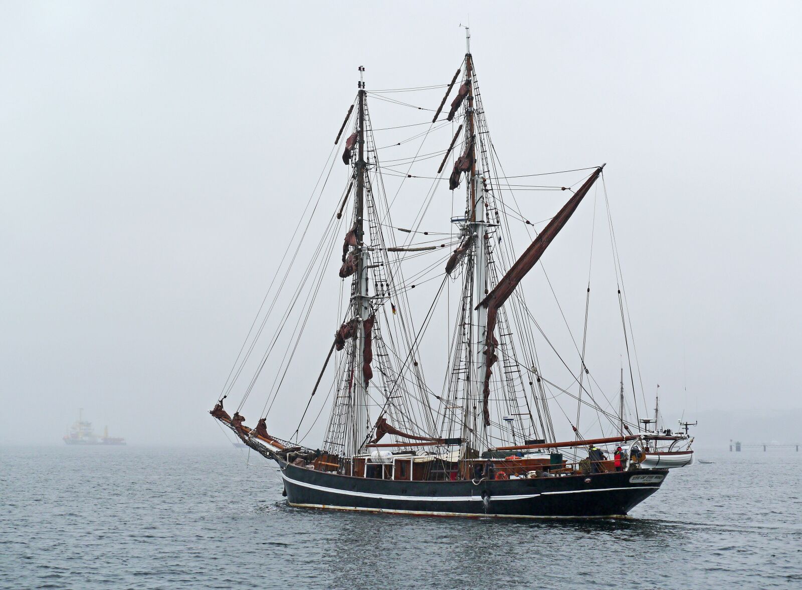 Panasonic Lumix DMC-G3 sample photo. Tall ship, fog travel photography