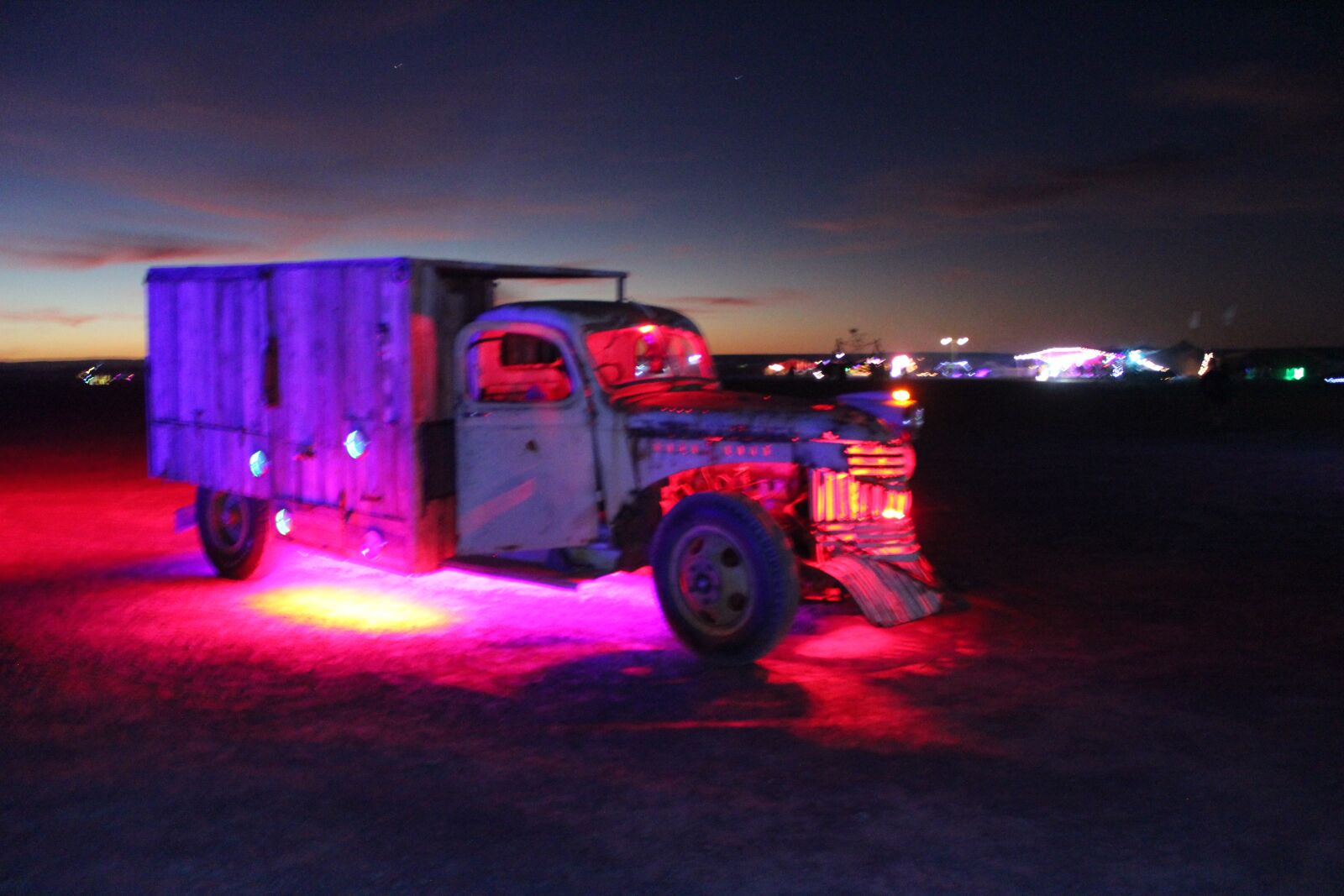 Canon EOS 600D (Rebel EOS T3i / EOS Kiss X5) sample photo. Truck, afrikaburn, night photography