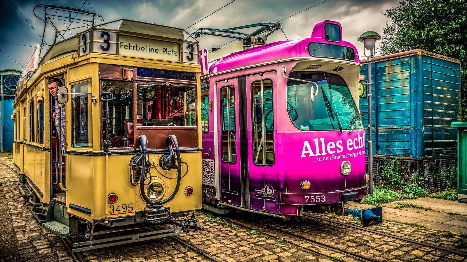 Sony a7 II + Sony FE 28-70mm F3.5-5.6 OSS sample photo. Tram, road, rails photography