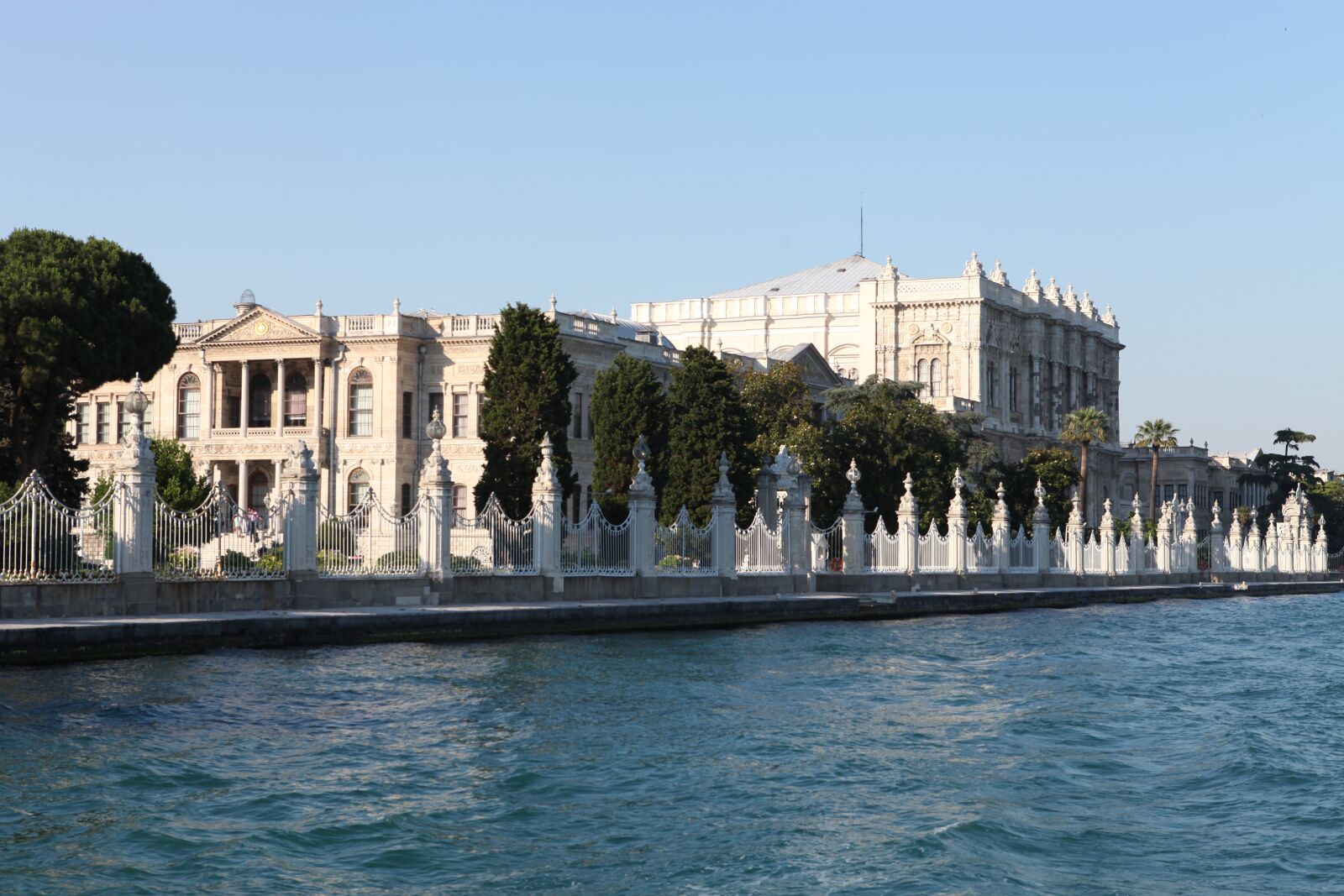 Canon EOS 5D Mark II sample photo. Dolmabahce palace, palace, architecture photography