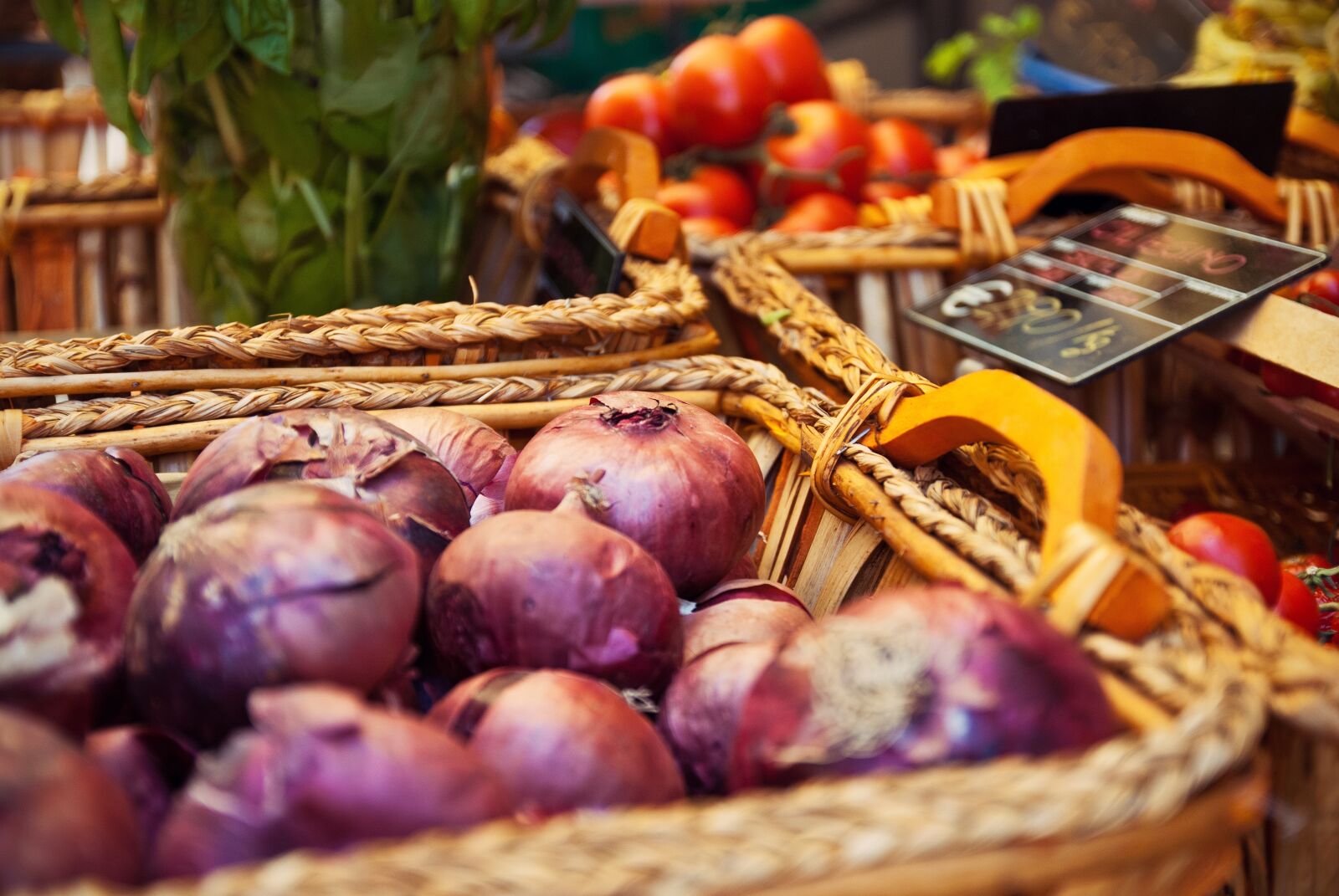 Nikon D80 sample photo. Basket, market, food photography