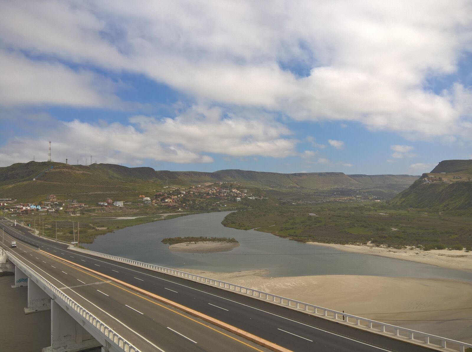 Microsoft Lumia 640 XL sample photo. Heaven, hill, road, town photography