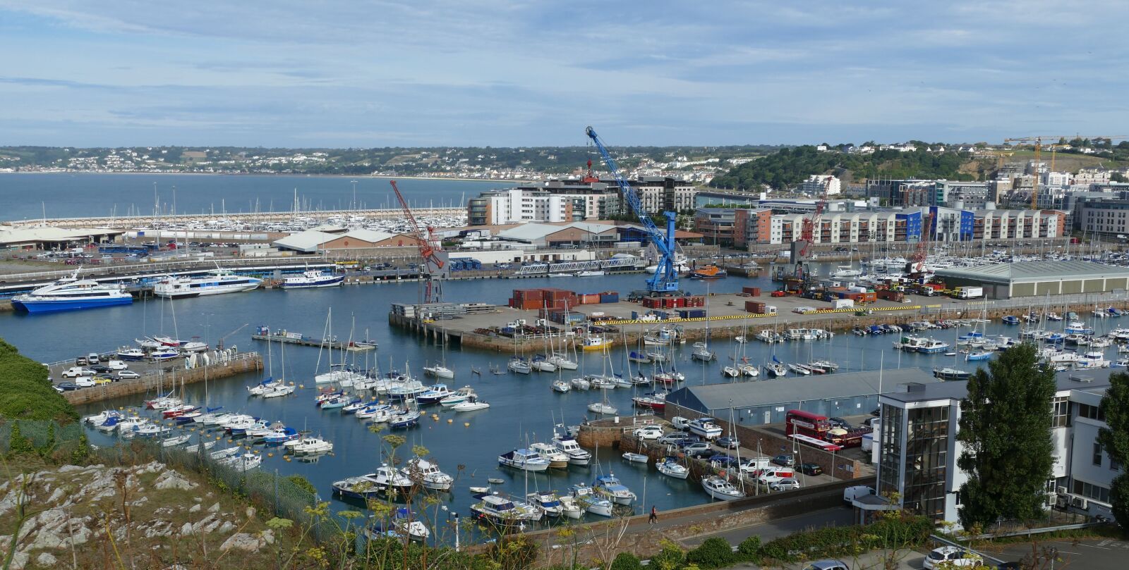 Panasonic Lumix DMC-FZ1000 sample photo. Jersey, st helier, capital photography