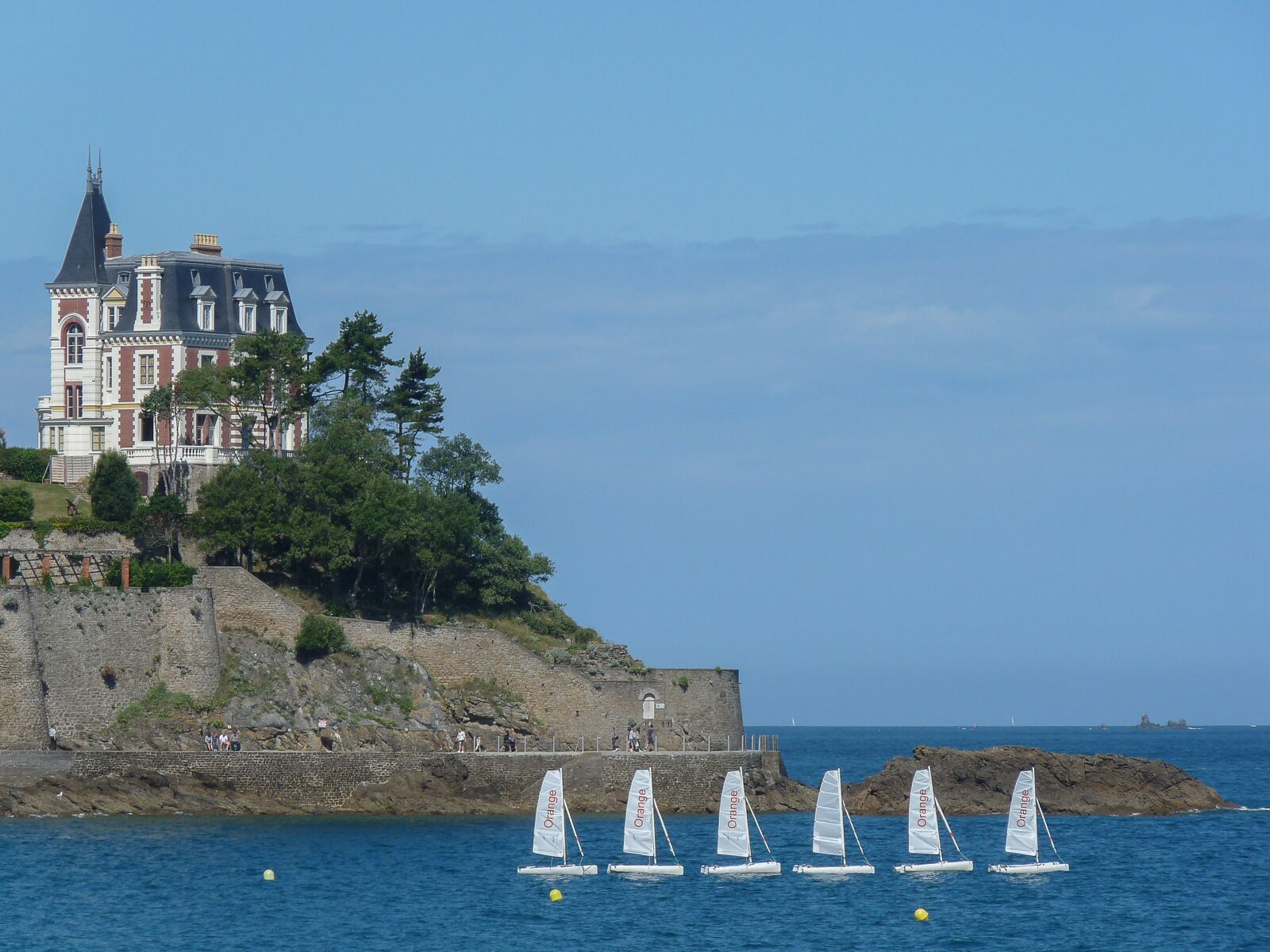Panasonic Lumix DMC-FZ28 sample photo. Brittany, dinard, sailboats photography