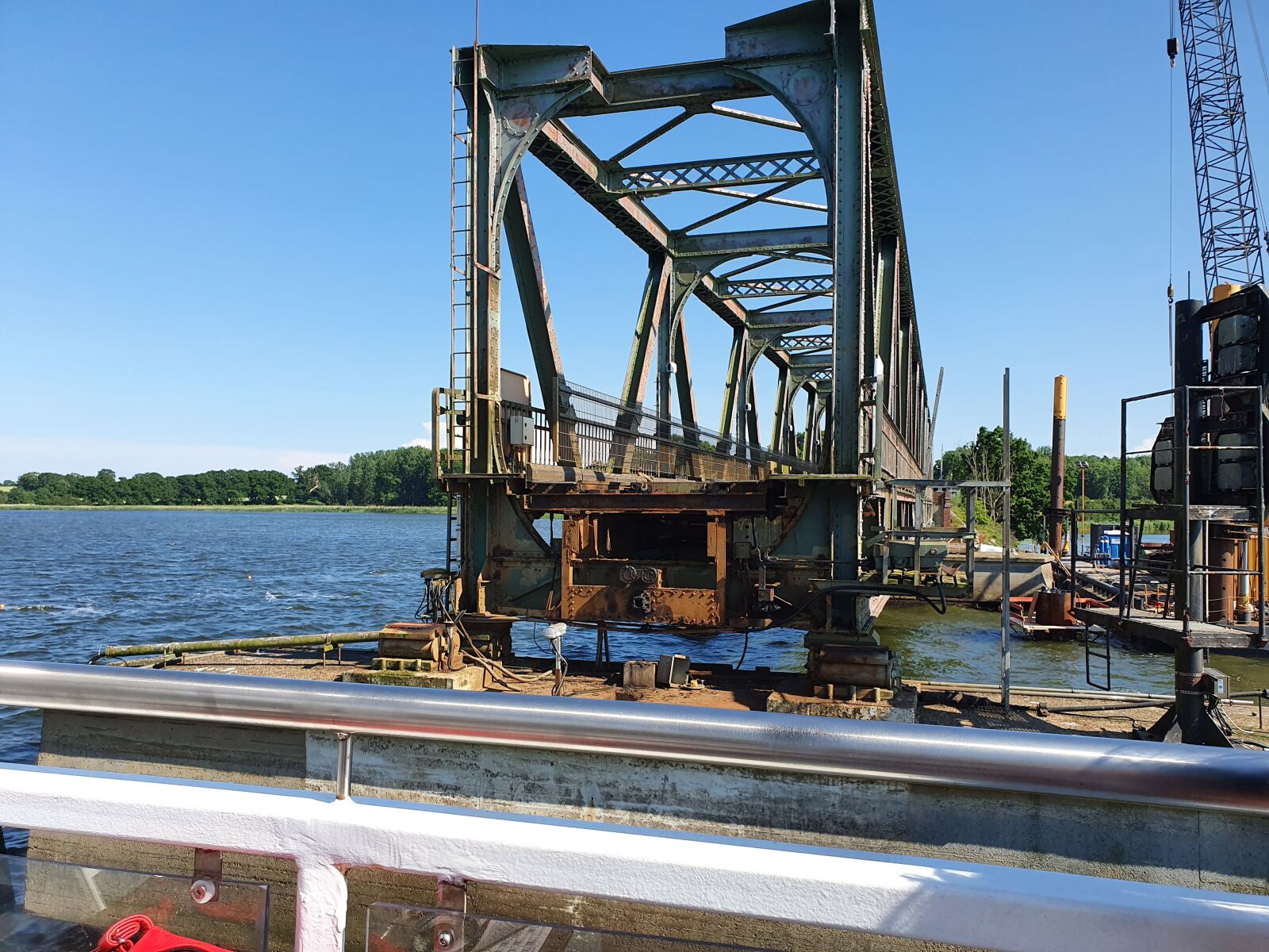 Samsung Galaxy S10 sample photo. Schiff, bahn, brücke photography