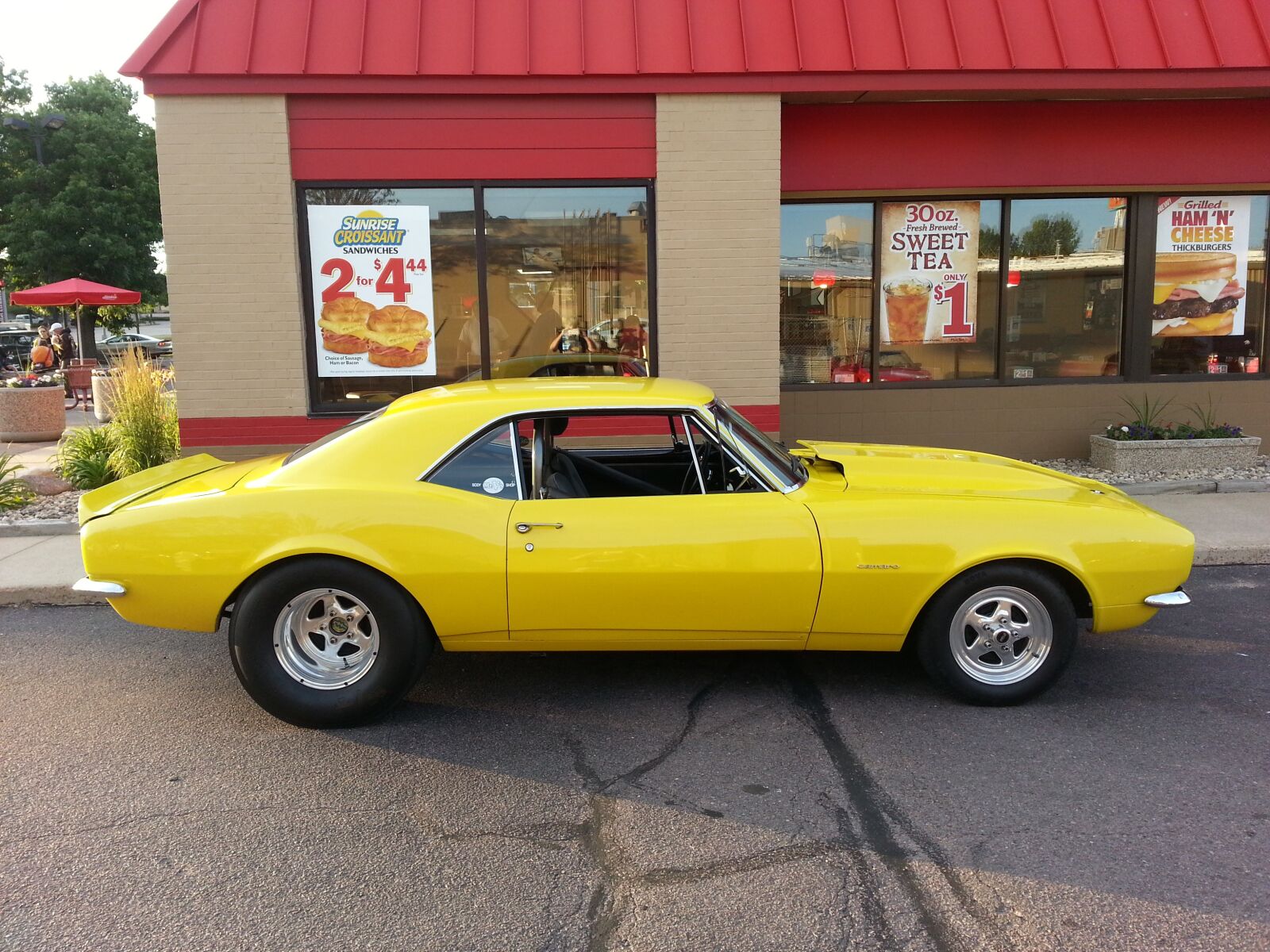 Samsung Galaxy Note2 sample photo. Chevrolet, camaro, yellow photography