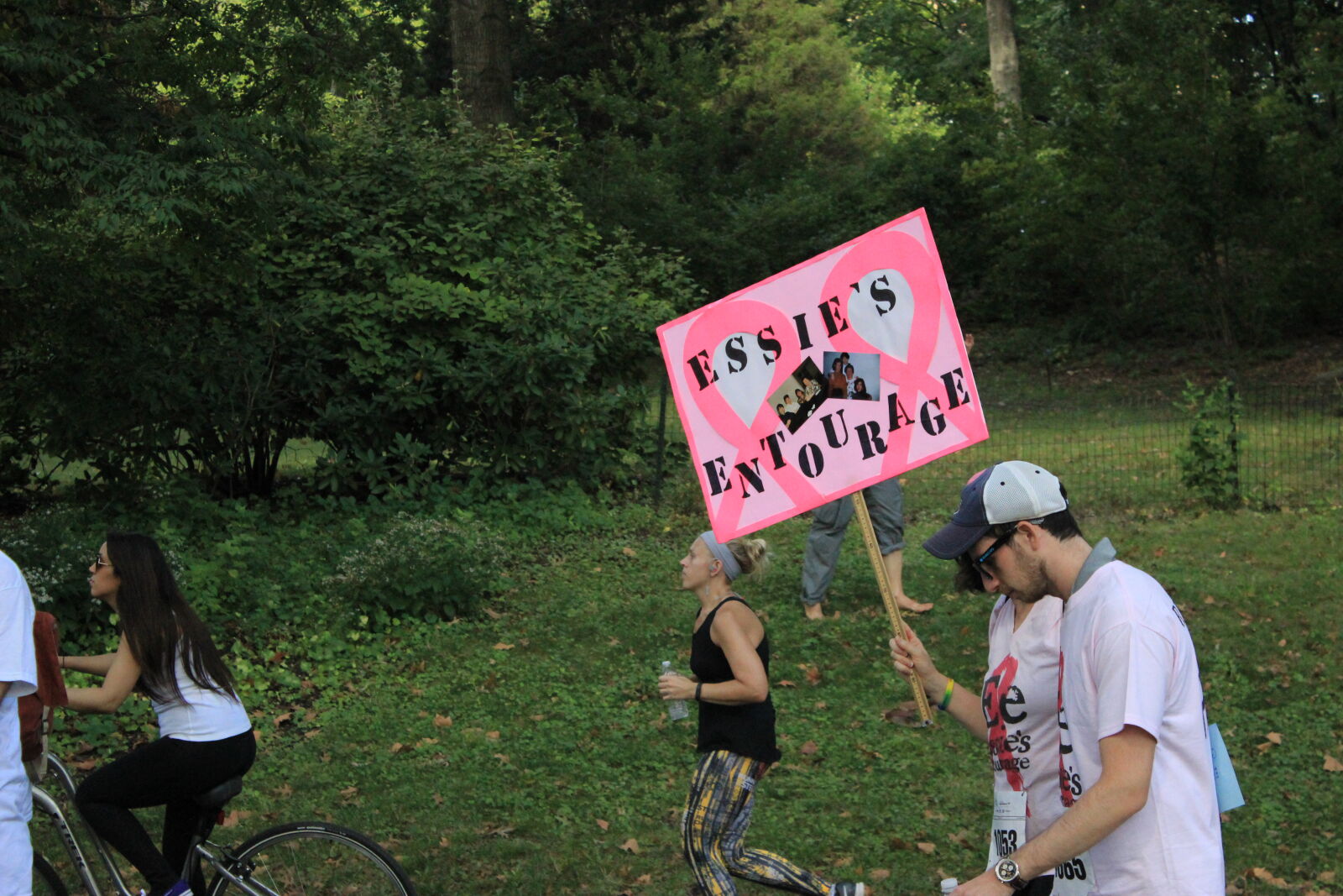 Canon EOS 600D (Rebel EOS T3i / EOS Kiss X5) sample photo. Cancer, walk, causes, central photography