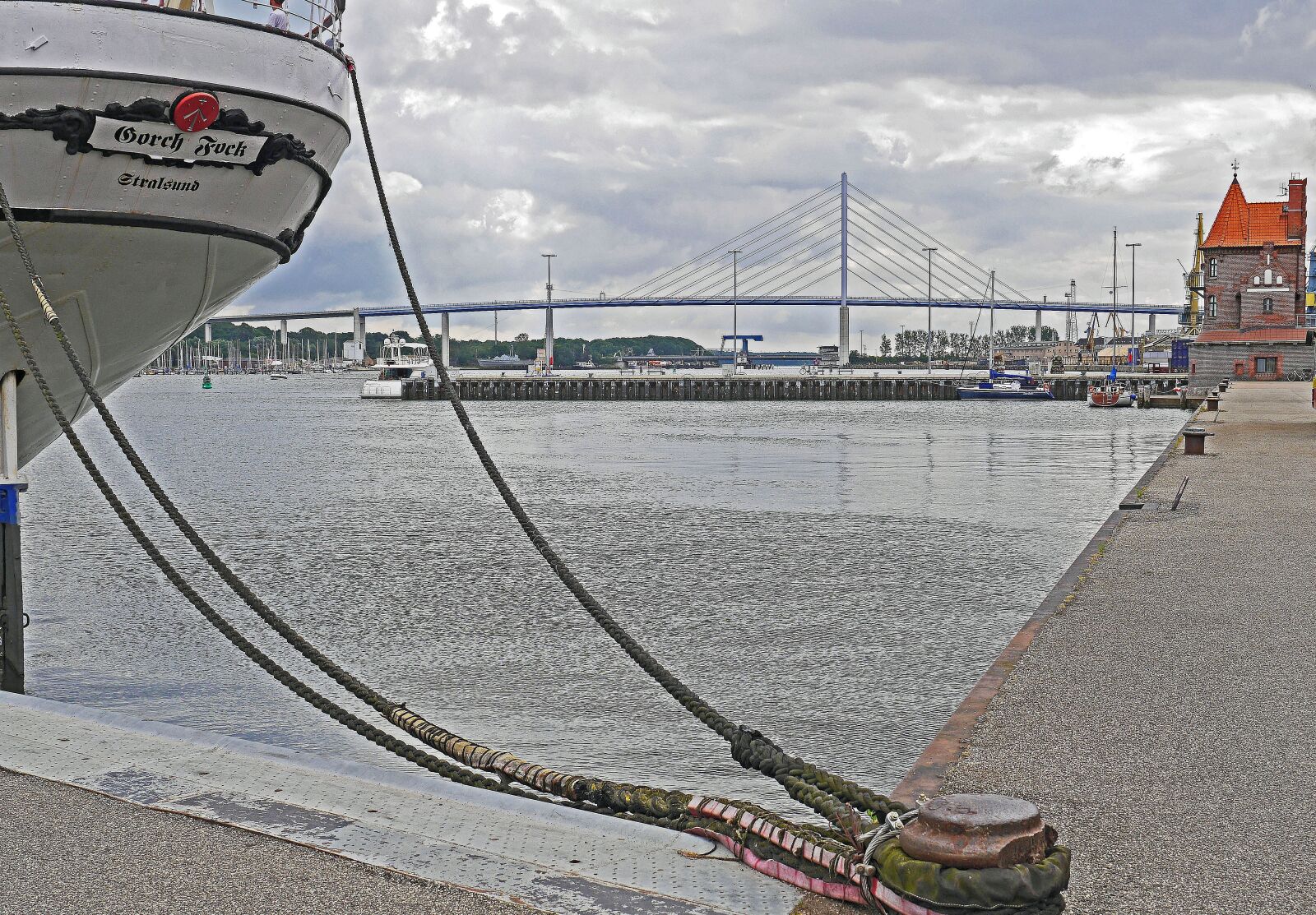 Panasonic Lumix DMC-GH3 sample photo. Stralsund, port, r gen photography