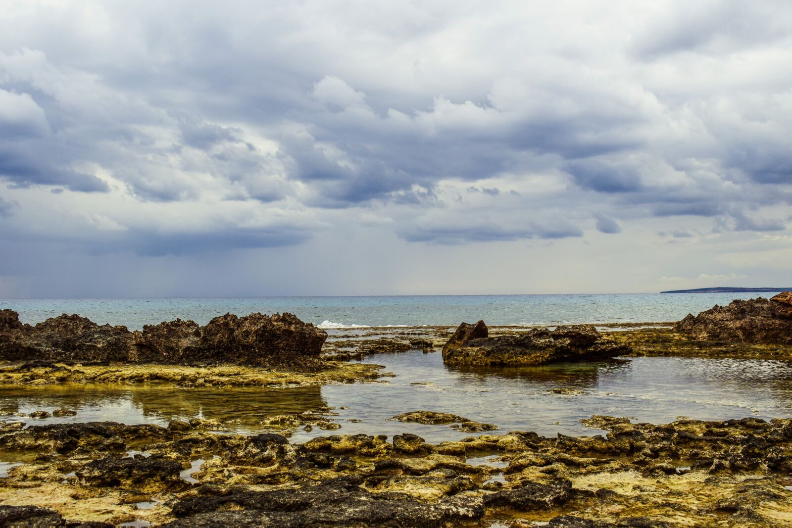Nikon D3300 sample photo. Rocky coast, sky, clouds photography