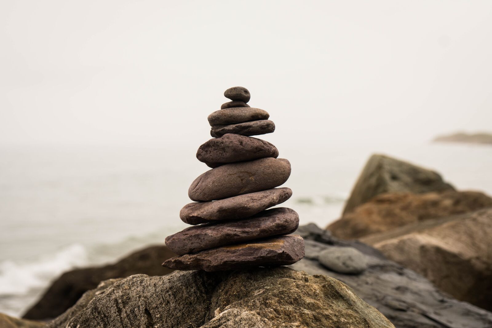 Sony a6500 + Sony Vario-Tessar T* E 16-70mm F4 ZA OSS sample photo. Balance, stone, nature photography