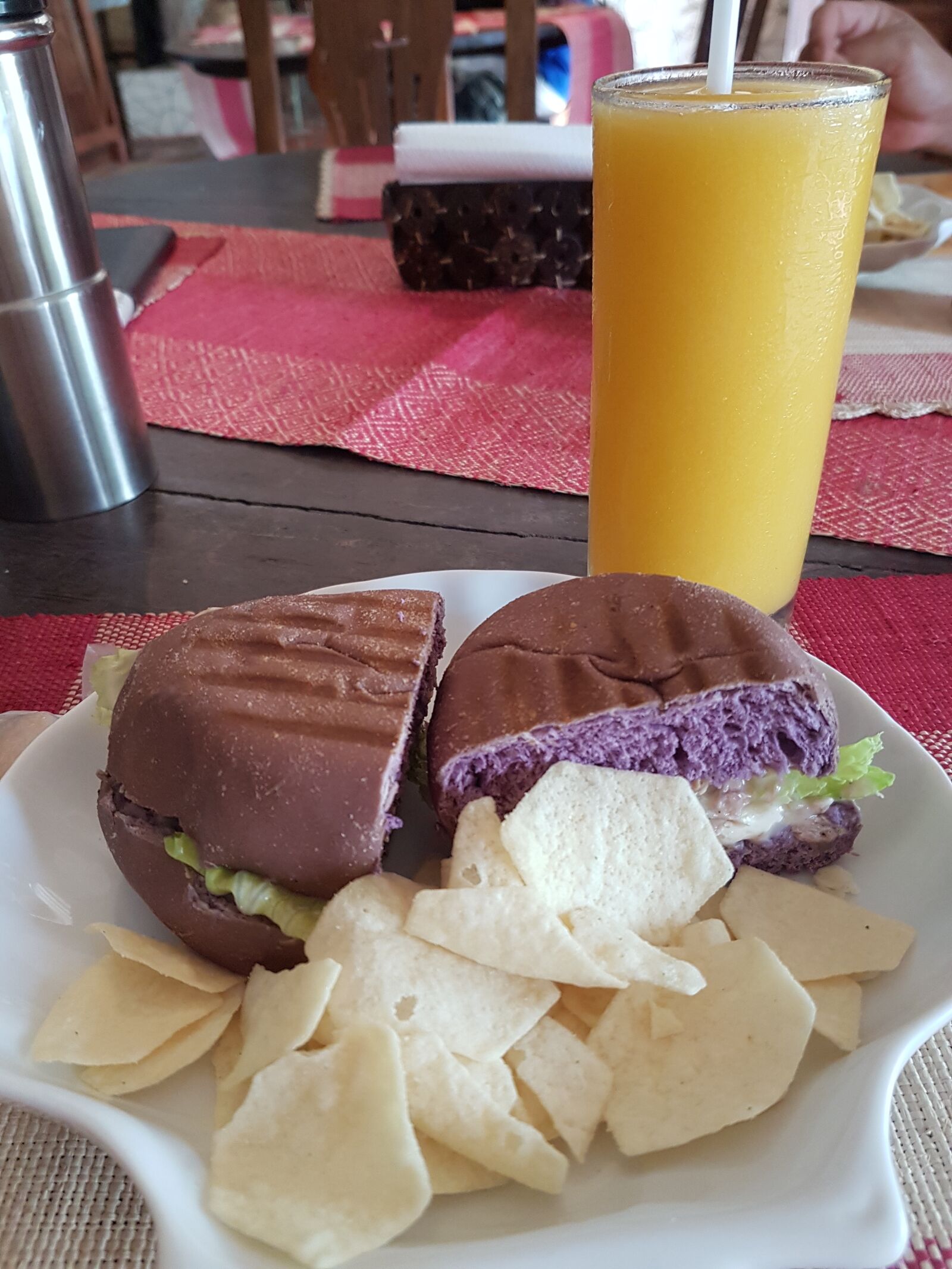 Samsung Galaxy S7 sample photo. Panini bread, chips, mango photography