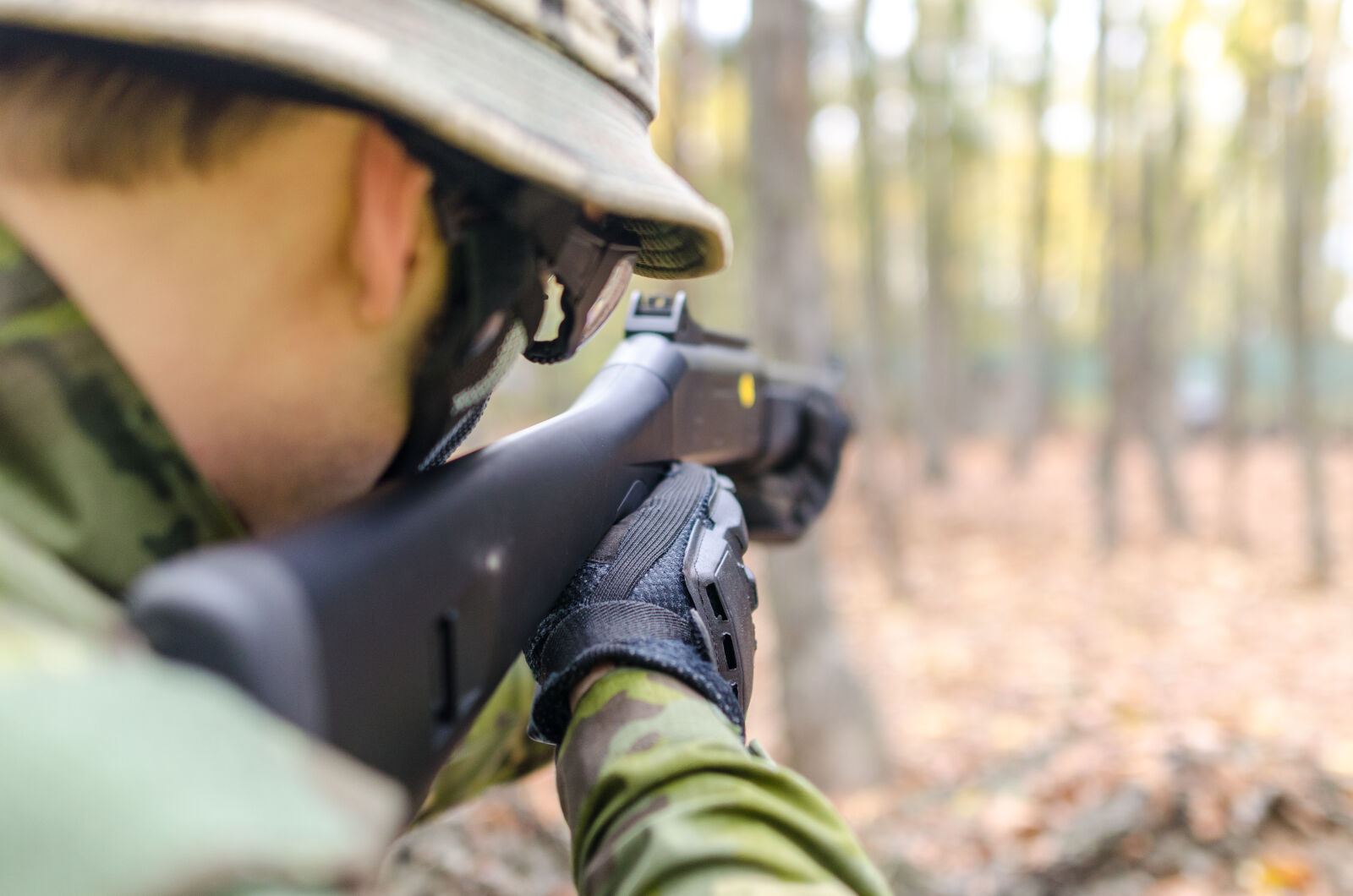 Nikon D5100 sample photo. Action, aiming, airsoft, ambush photography