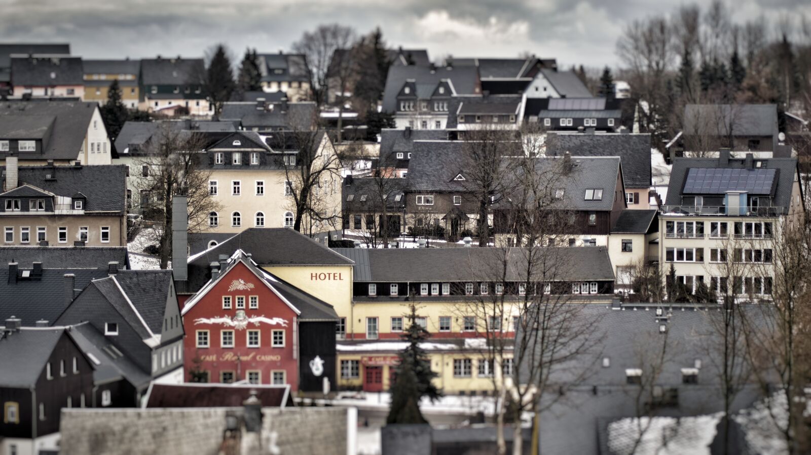 Sony SLT-A58 sample photo. Village, city, house photography