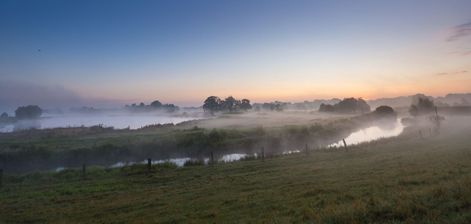 Sony SLT-A77 sample photo. Fog, river, lake photography